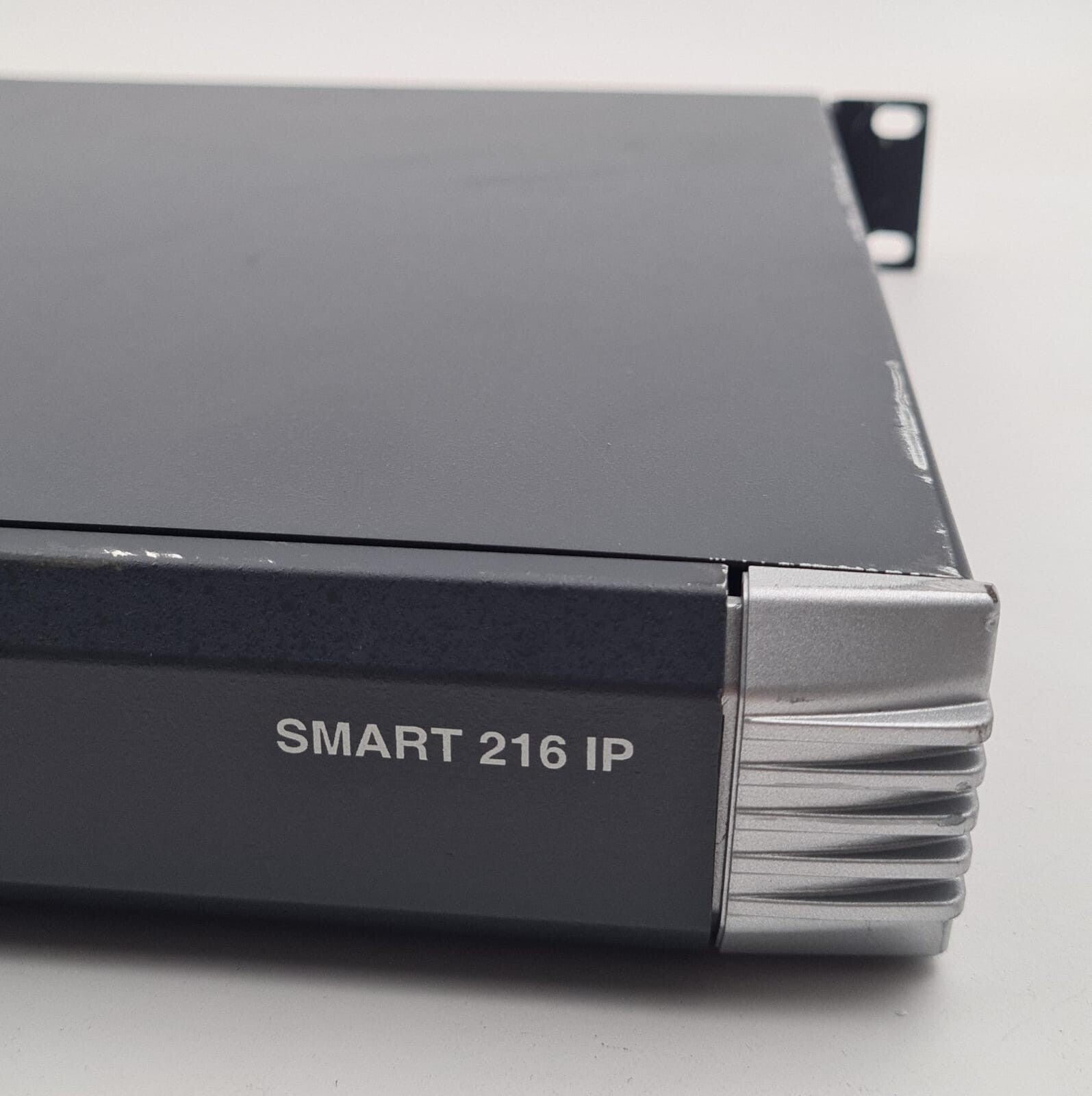 Minicom SMART 216 IP KVM Switch 1SU70036/R V2.3 16-Port Multi-User Remote Access