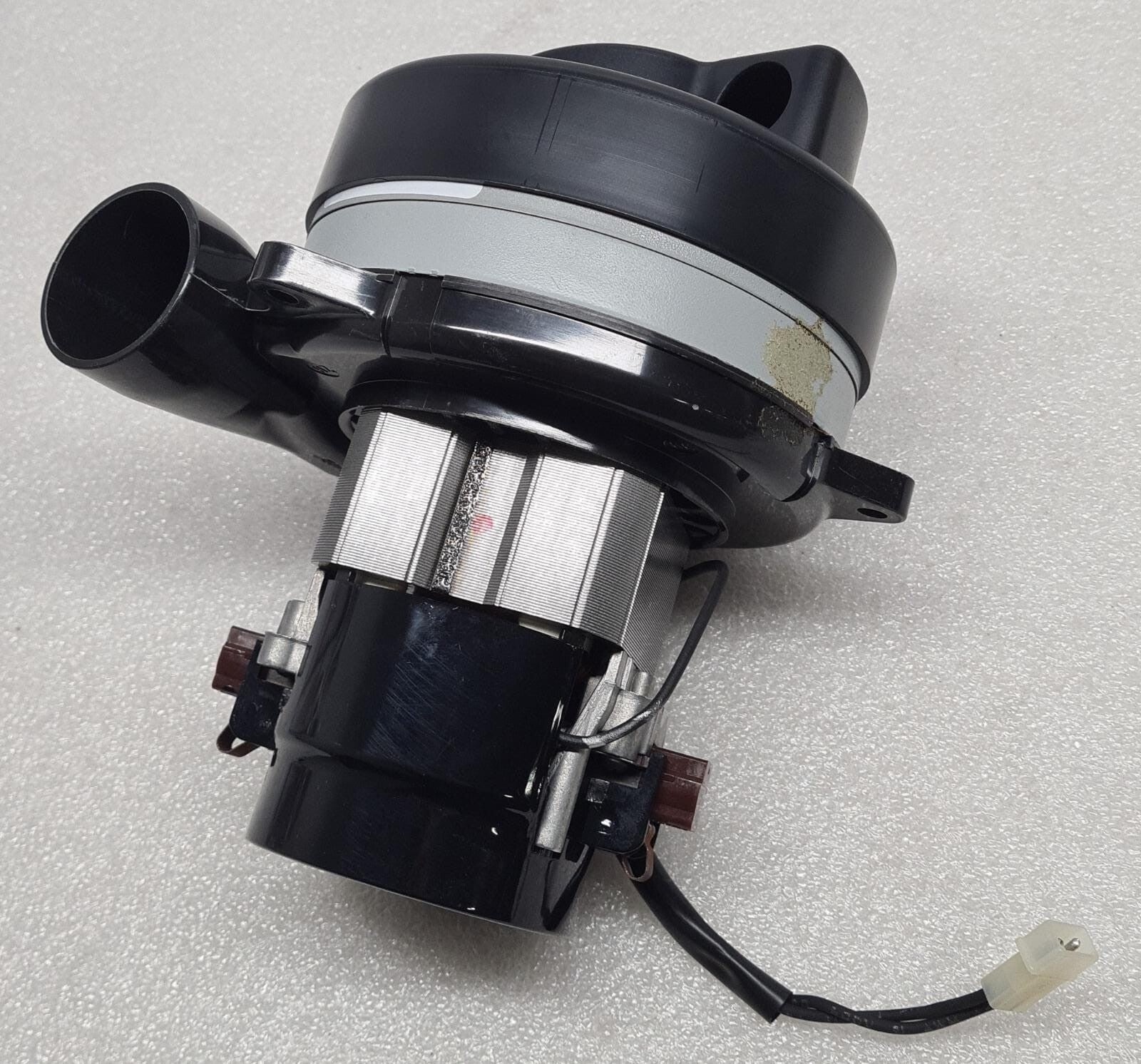 Ametek LAMB 116213-00 Vacuum Cleaner Motor 240V