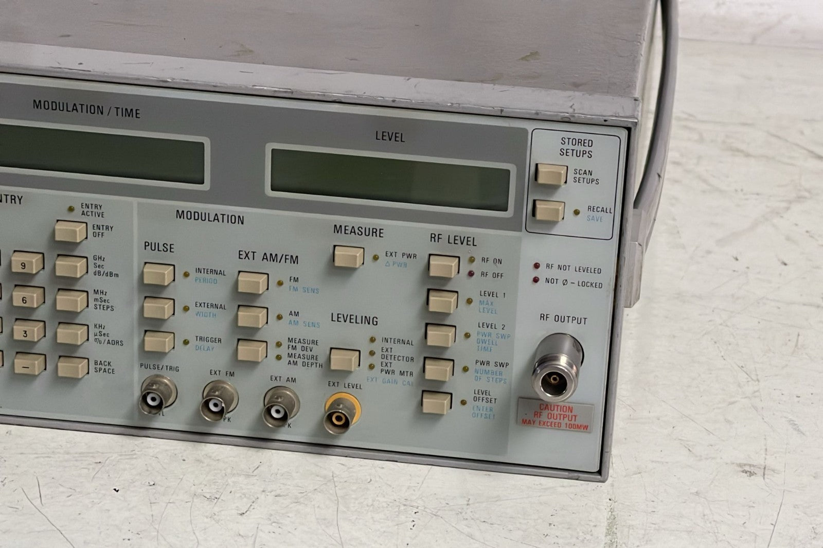 Wiltron Model 6747B-20 Swept Frequency Synthesizer 10MHz 20GHz