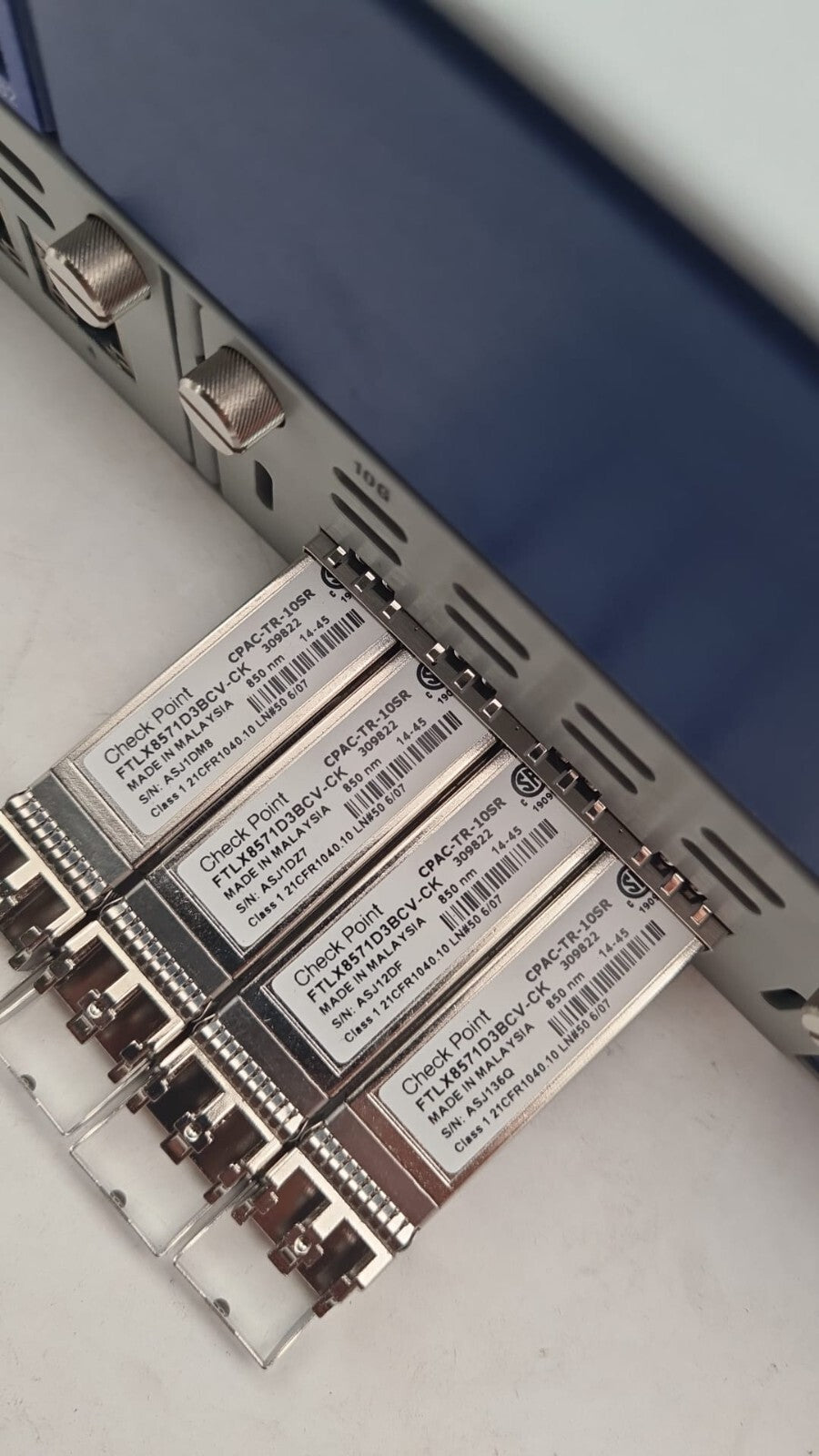 CheckPoint Software Switch P-370 13500 W/ 3* Modules 2* 500GB + 4* SFP+