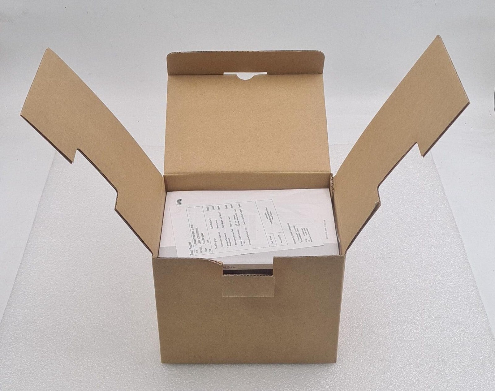 NEW - YASKAWA V1000 Frequency Inverter CIMR-VCBA0002BAA / VZAB0P2BAA 0.37/0.25kW