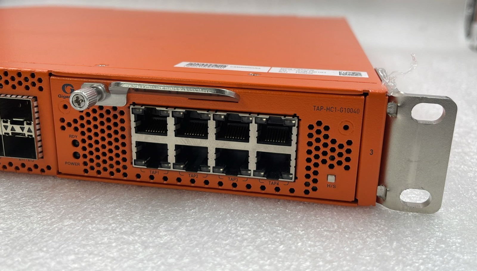 Gigamon GigaVUE-HC1 Network Security Device GVS-HC101 W/ TAP-HC1-G10040