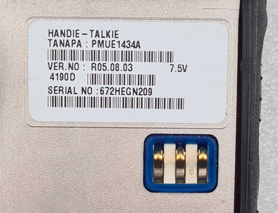 MOTOROLA HT750 HANDIE-TALKIE AAH25RDC9AA3AN TANAPA PMUE1434A 7.5V for MOSCAD-L