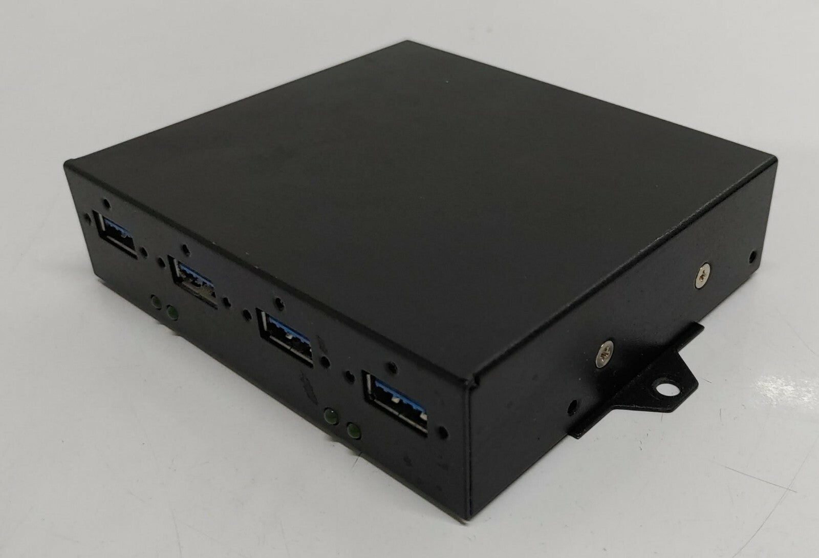 [LOT OF 2] BASLER 2000036234 USB 3.0 Hub, 4 Ports side by side U3H414E2