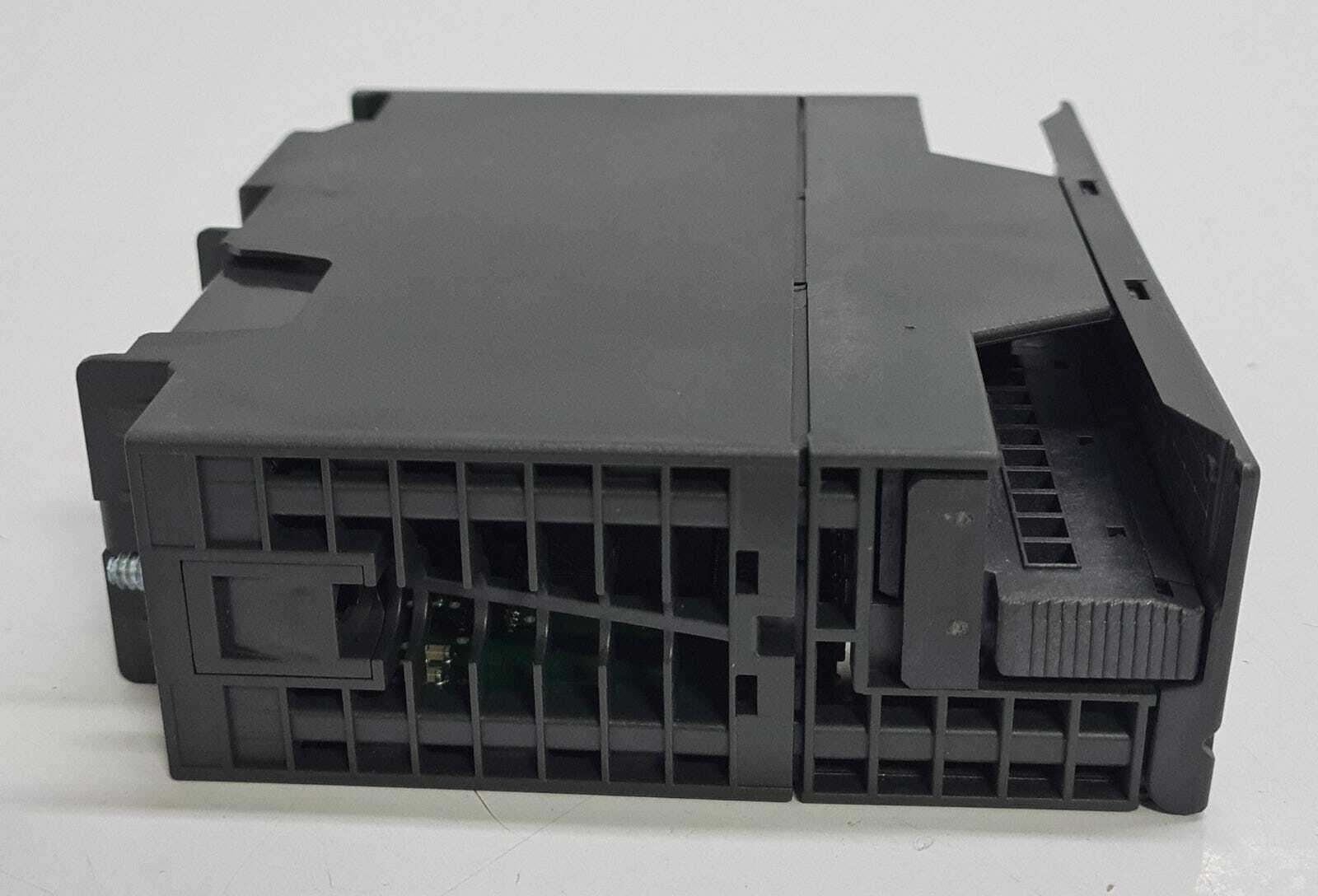 Siemens SIMATIC S7 6ES7 323-1BH01-0AA0 Industrial Ethernet Module D18/D08xDC24V