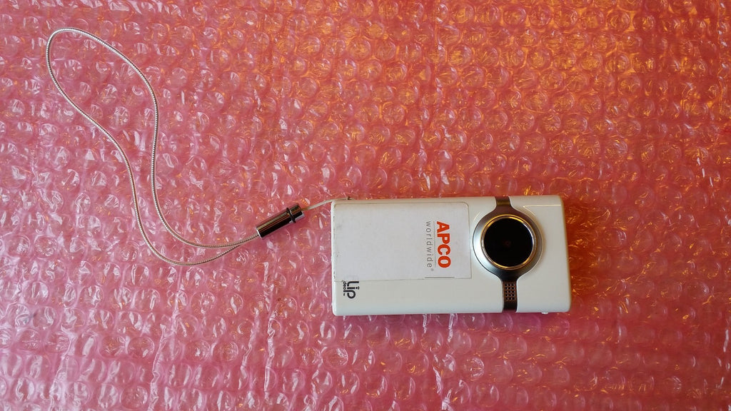 Apco FlipVideo Mini Video Camera Model F360w Psv 460 2 GB On Board Flash Memory