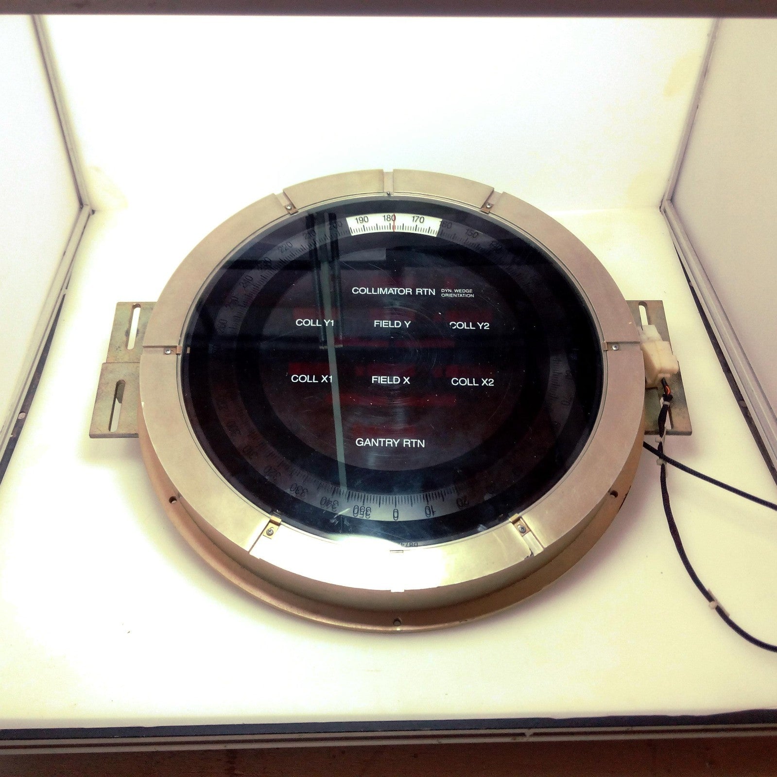 Varian Oncology Systems Gantry Display 1102860-03  Position Readout 890575-01