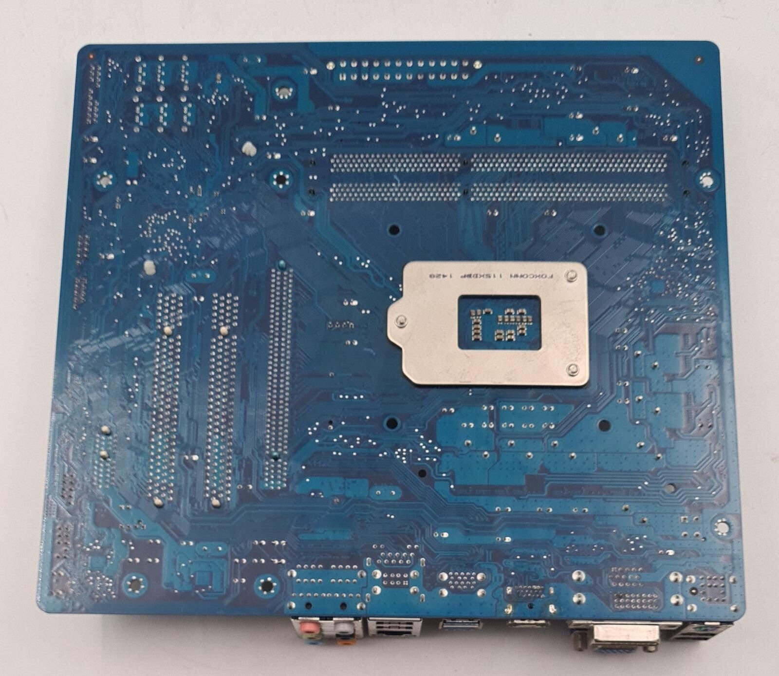 GIGABYTE GA-HA65M-D2H-B3 LGA 1155 DDR3 SATA 3 USB3.0 Motherboard W/ i3-2100
