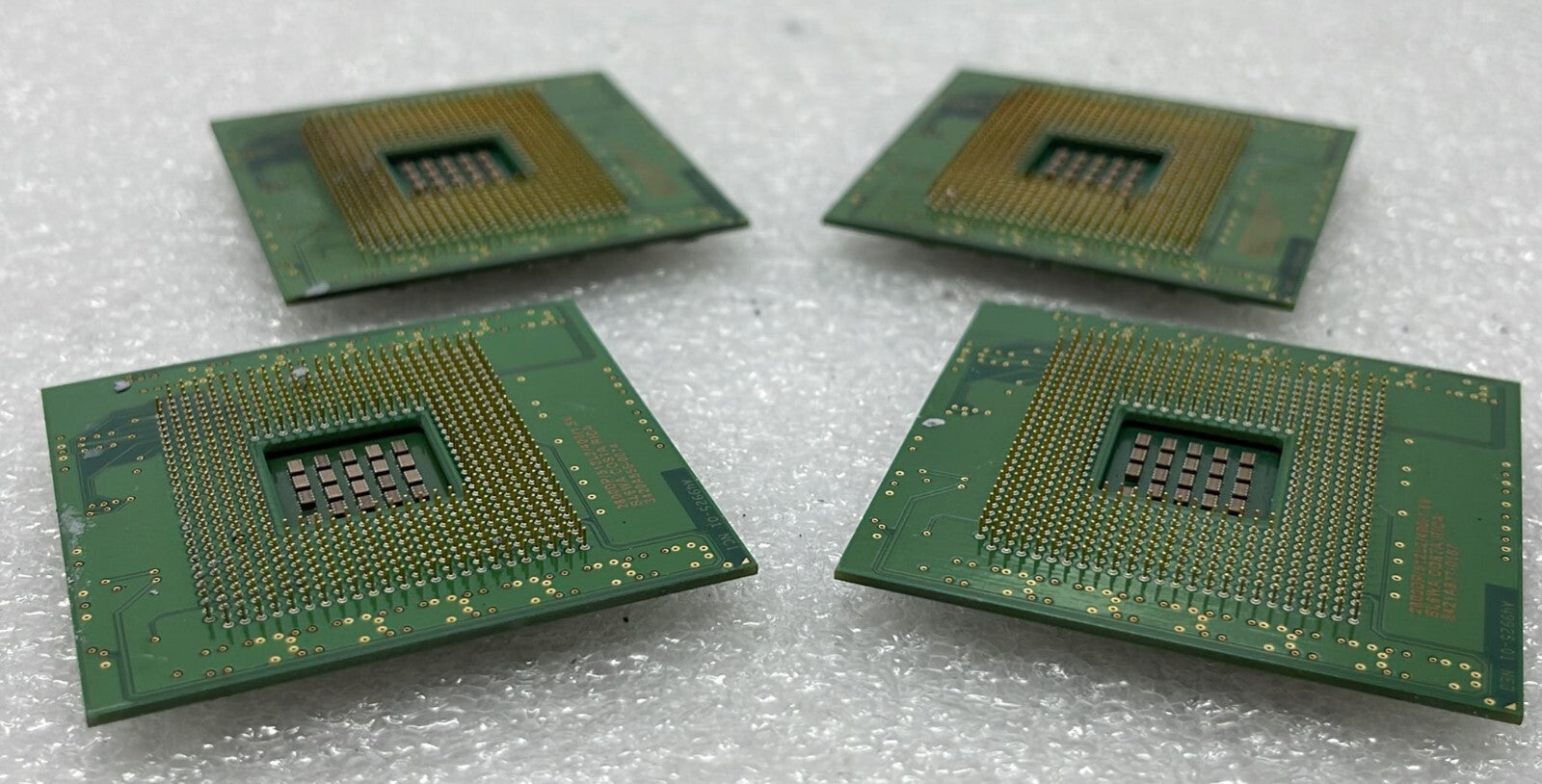 [LOT OF 4] Intel XEON i 01 2800DP/512L2/400/1.5V CPU PROCESSOR