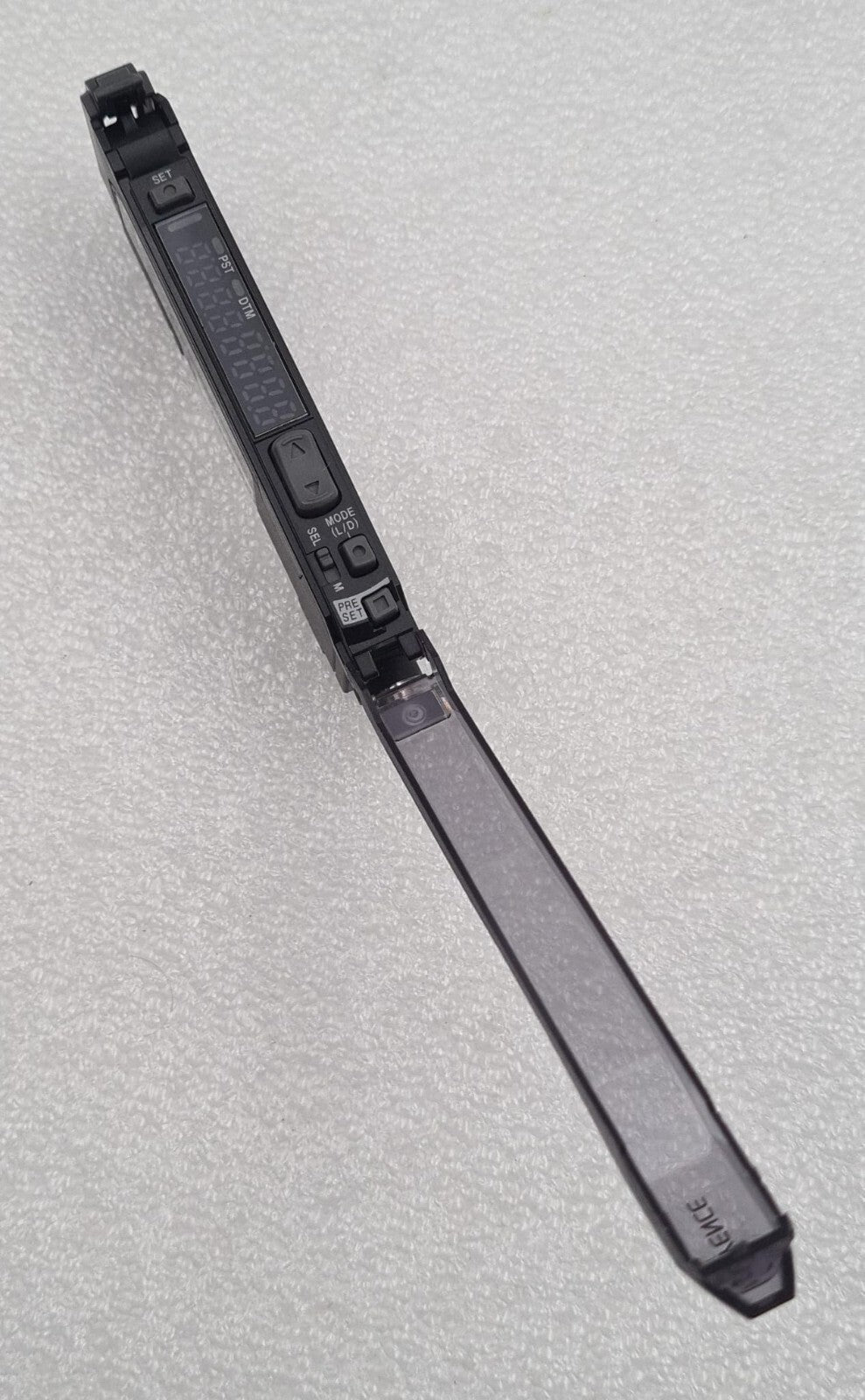KEYENCE LV-N11CN Digital Laser Sensor Amplifier M8 Connector