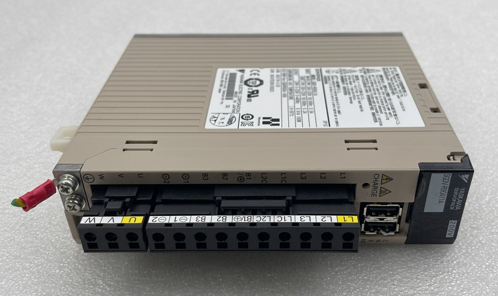 YASKAWA SERVOPACK SGDV-R90A11A Servo Driver 200V