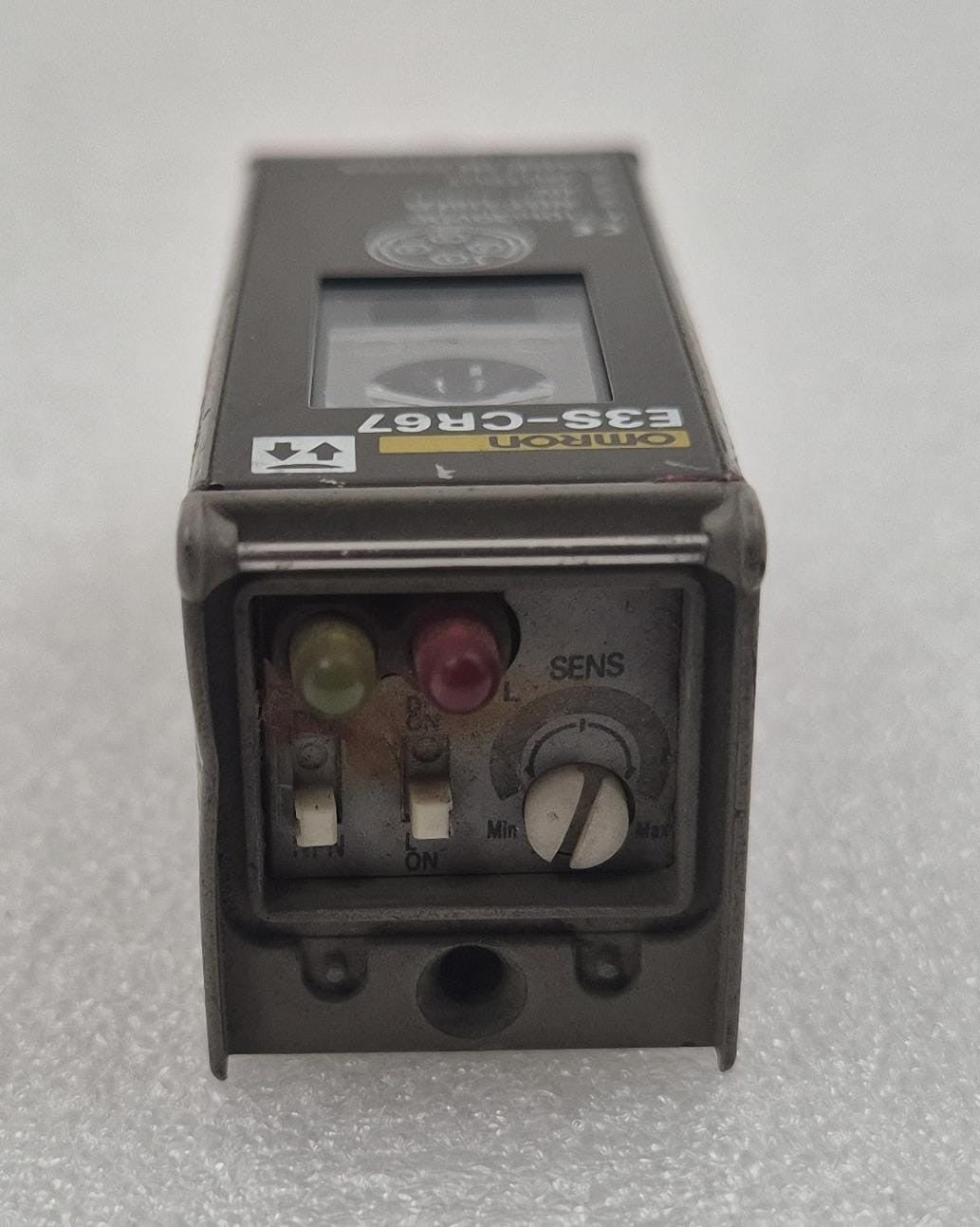 OMRON E3S-CR67 Photoelectric Sensor Switch 10-30VDC