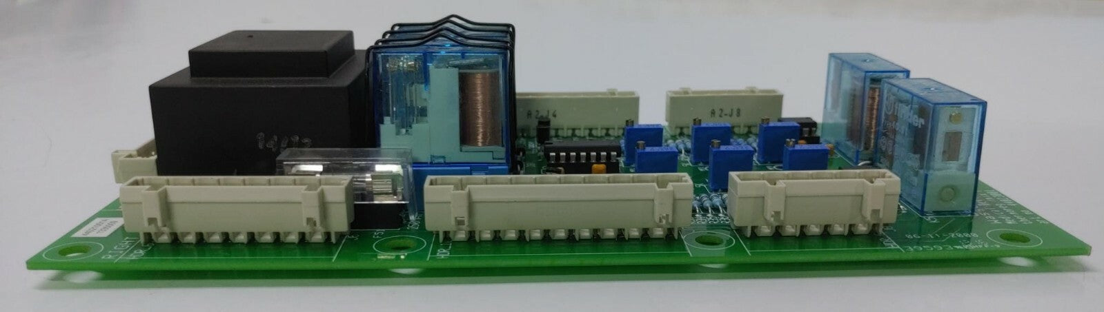 WASSENBURG MEDICAL DEVICES B.V. PCB BOARD 44023001 W/ WHITE Connectors