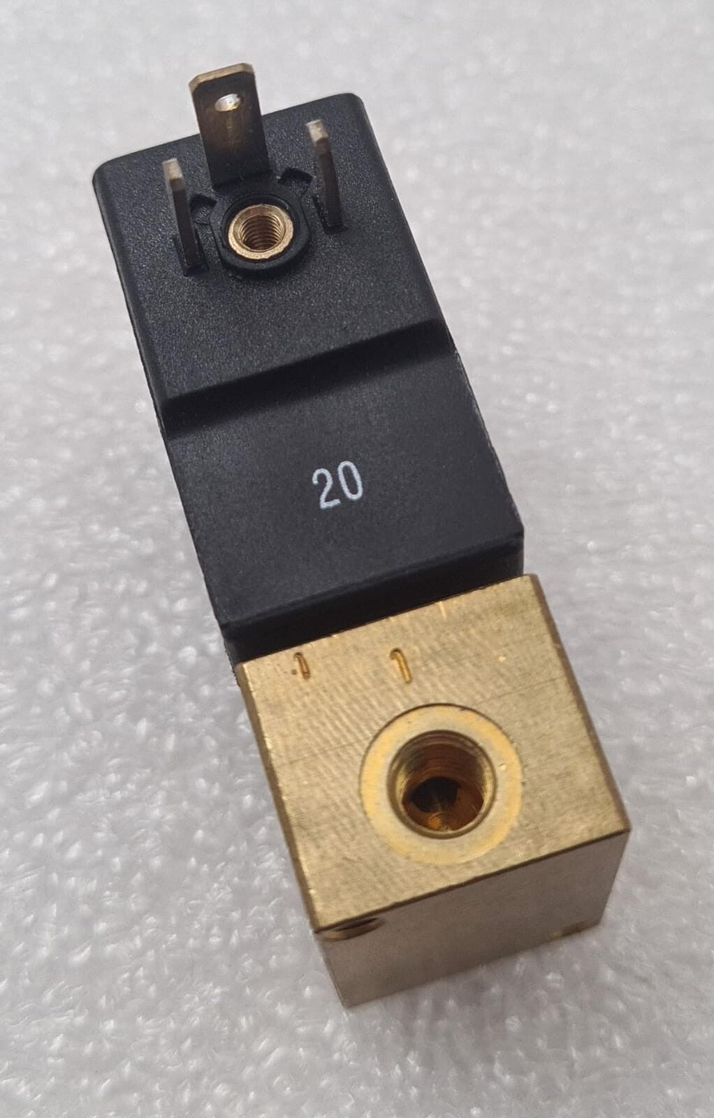 KUHNKE 64 Series 64.024 NW 1,0 Miniature Solenoid Valve 24V AC