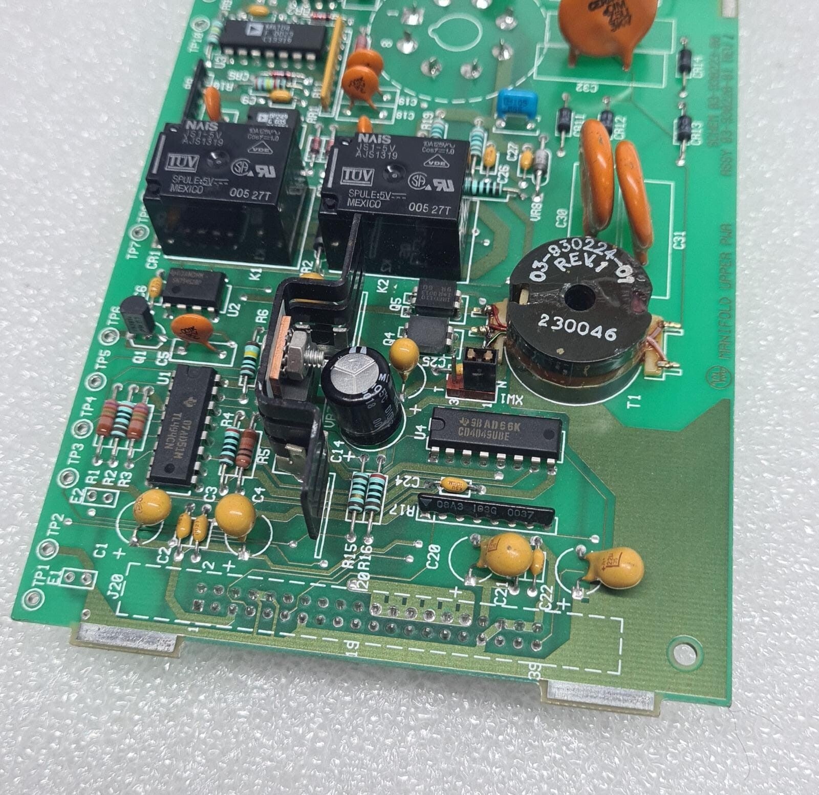 Varian Saturn GCMS 2000 Manifold Upper PWA SCHEM 03-930223-00 03-930220-01 Board