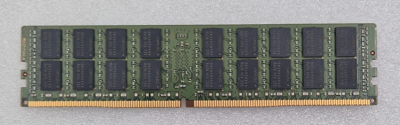 Samsung server memory RAM gold contact edge view