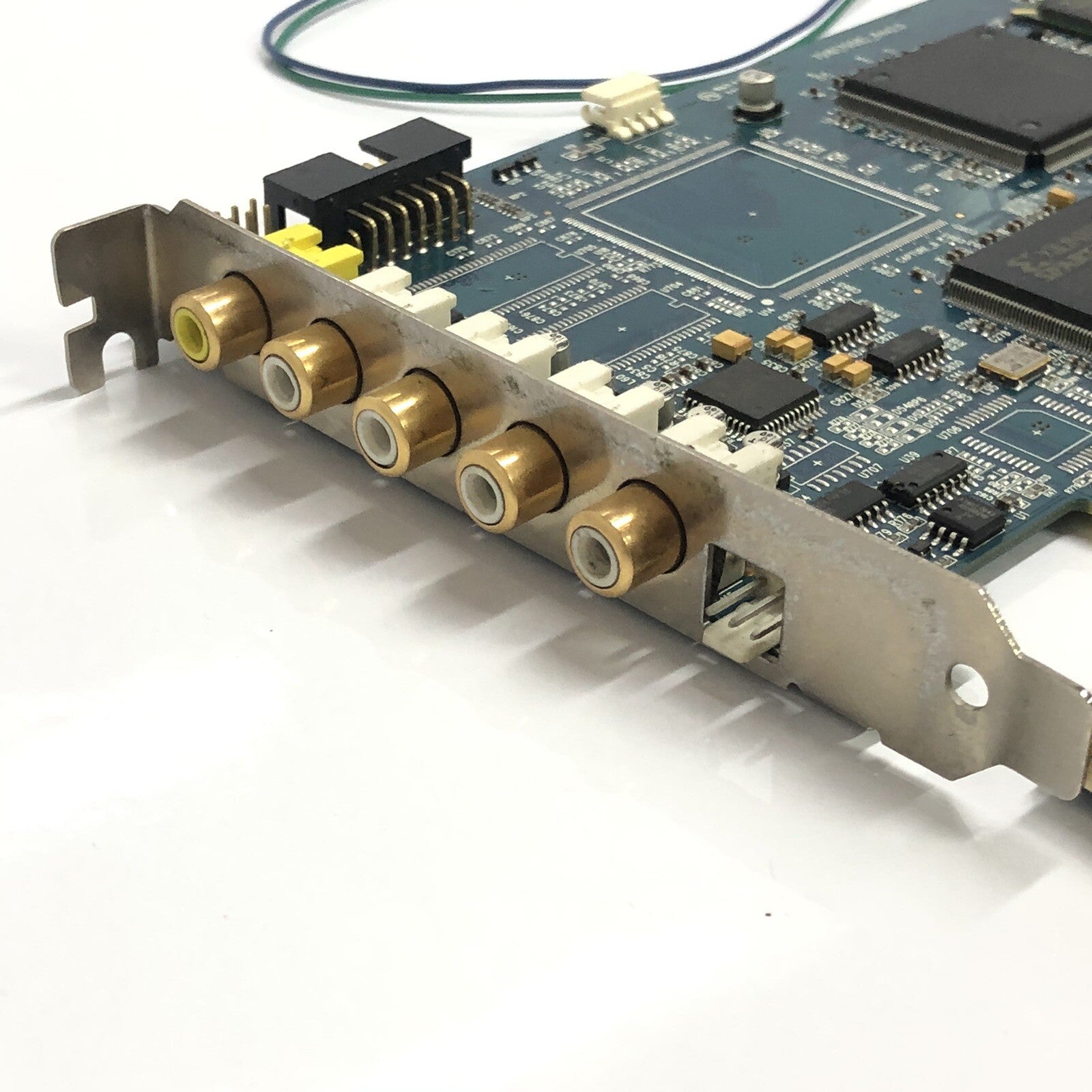 2x Xilinx Spartan XC2S150E Video Controller CCTV Capture Card 7016 (7008)_Rev2.0