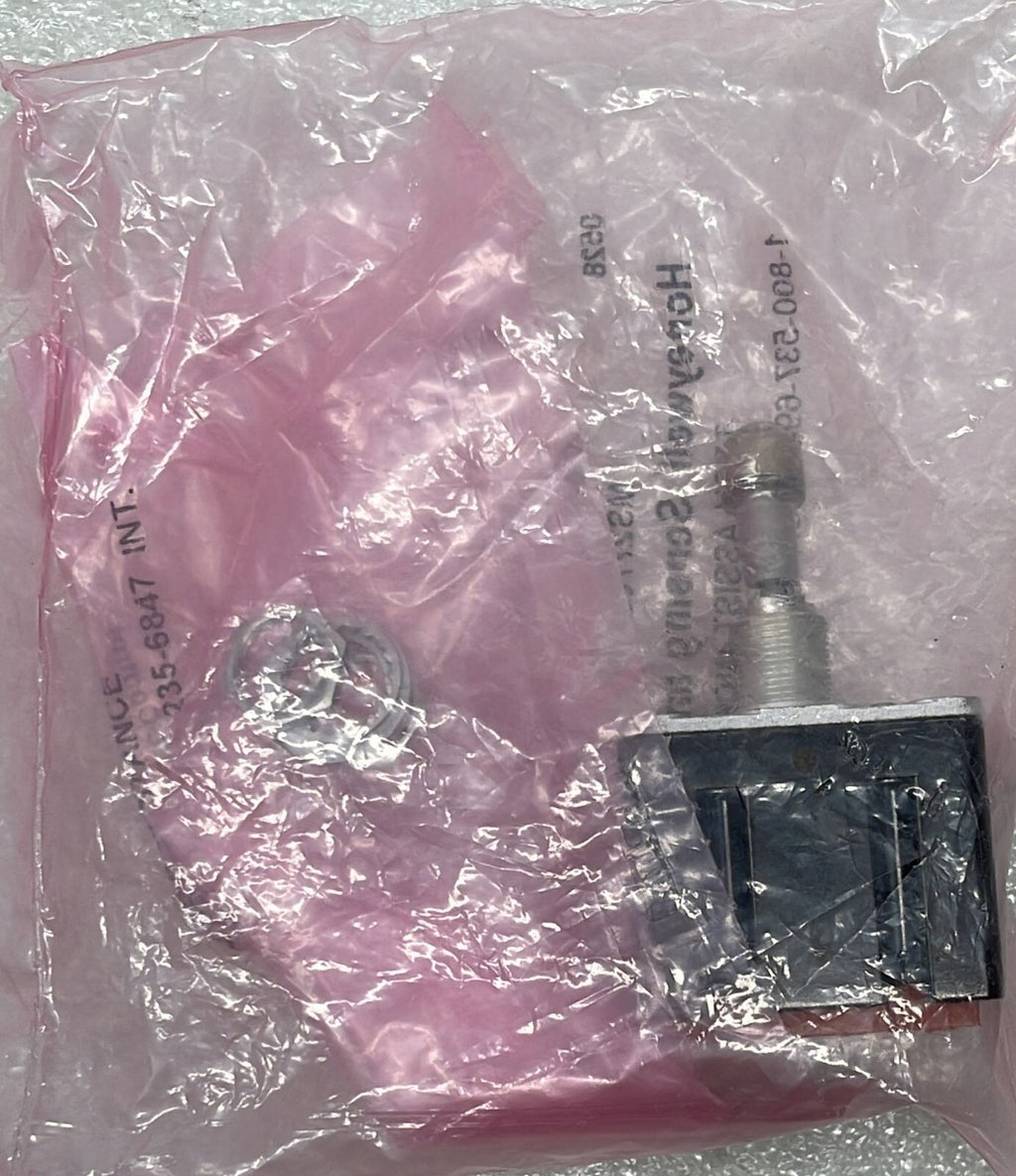 NEW - HONEYWELL 104TL2-3D MICRO SWITCH TOGGLE MS27789-23D