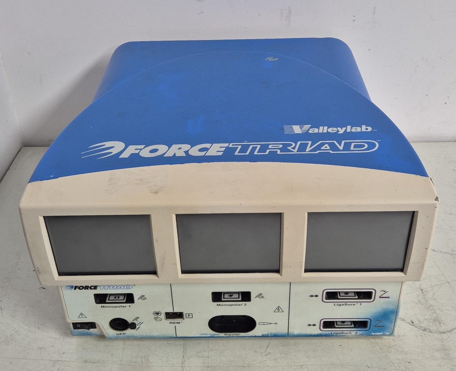 COVIDIEN ValleyLab FORCETRIAD V4.00 ESU *FOR PARTS* #1