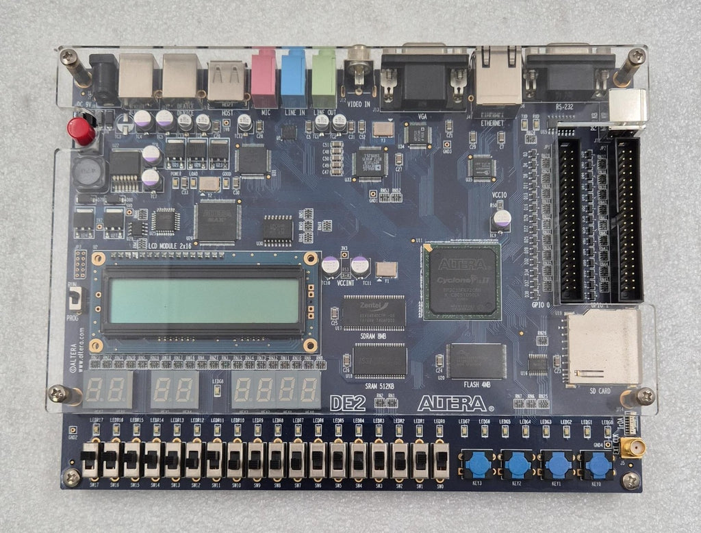 ALTERA DE2 FPGA Development Board SDRAM 8MB SRAM 512KB Motherboard