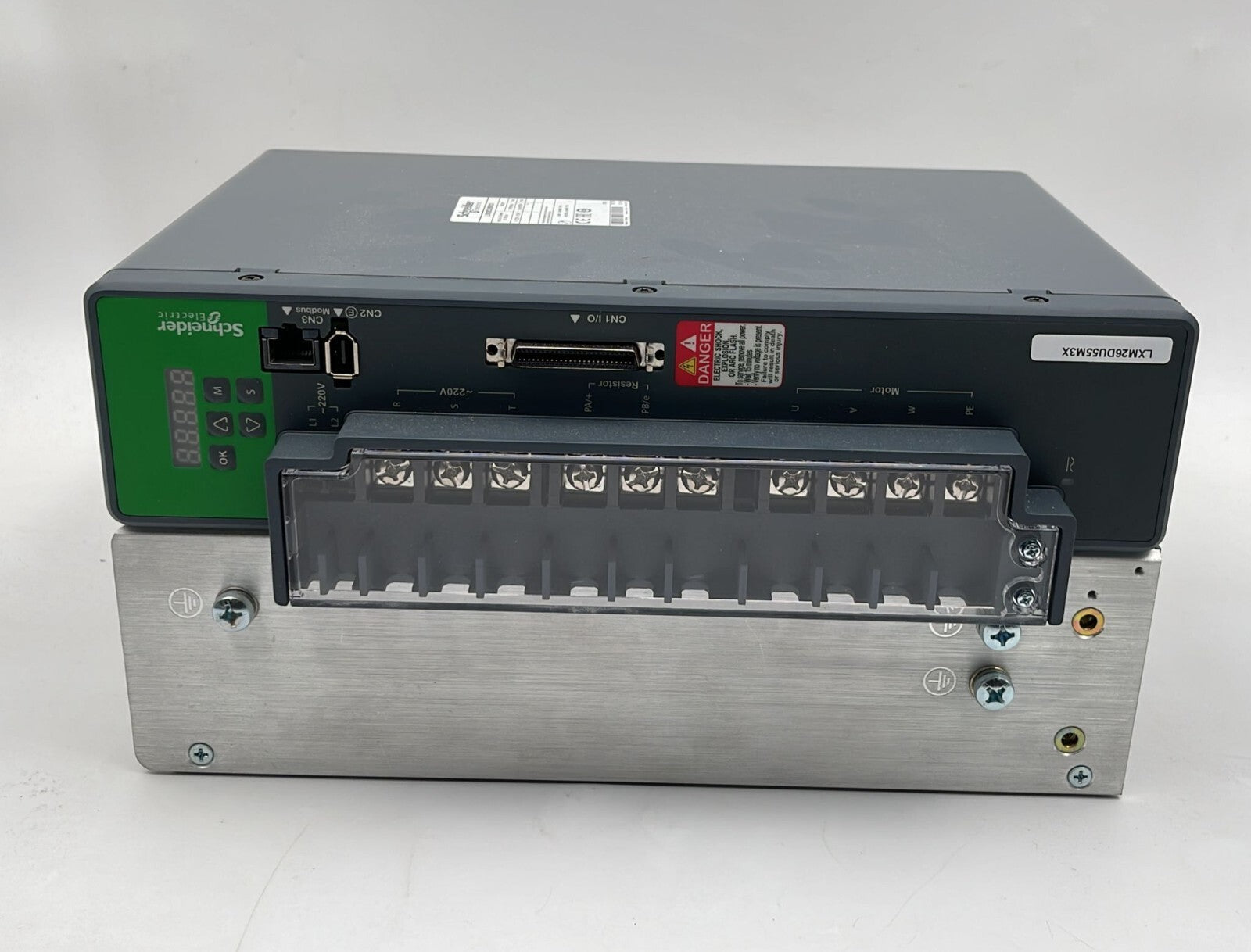 [NEW] SCHNEIDER Lexium 28 116717 AC Servo Drive LXM26DU55M3X 230V 35A 5500W