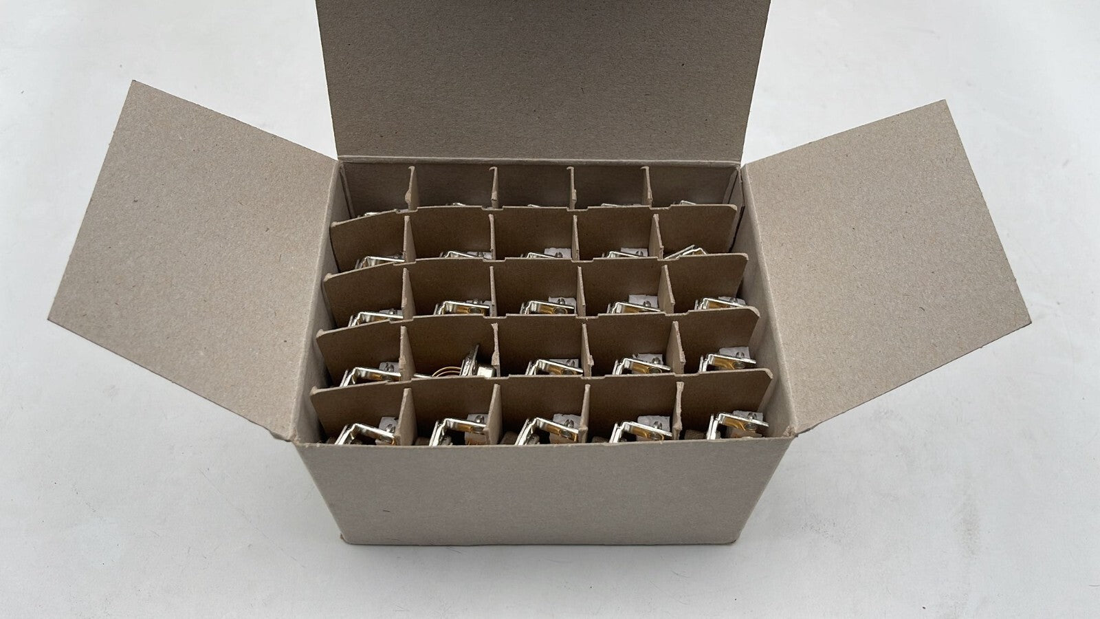 [LOT OF 25] NEW - Molex D-SUB F50S5G3-4060 Connector DD-50 173109-0195