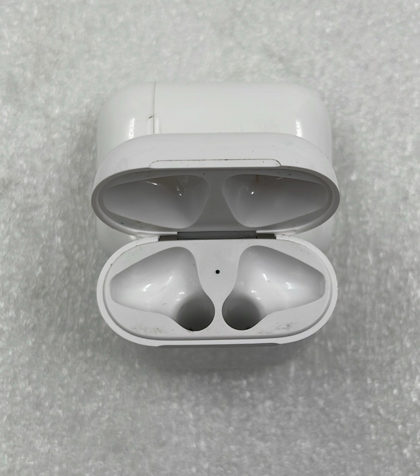 [LOT 4 PCS] Apple AirPods Charging Case Replacement A1602 Original OEM-Case Only