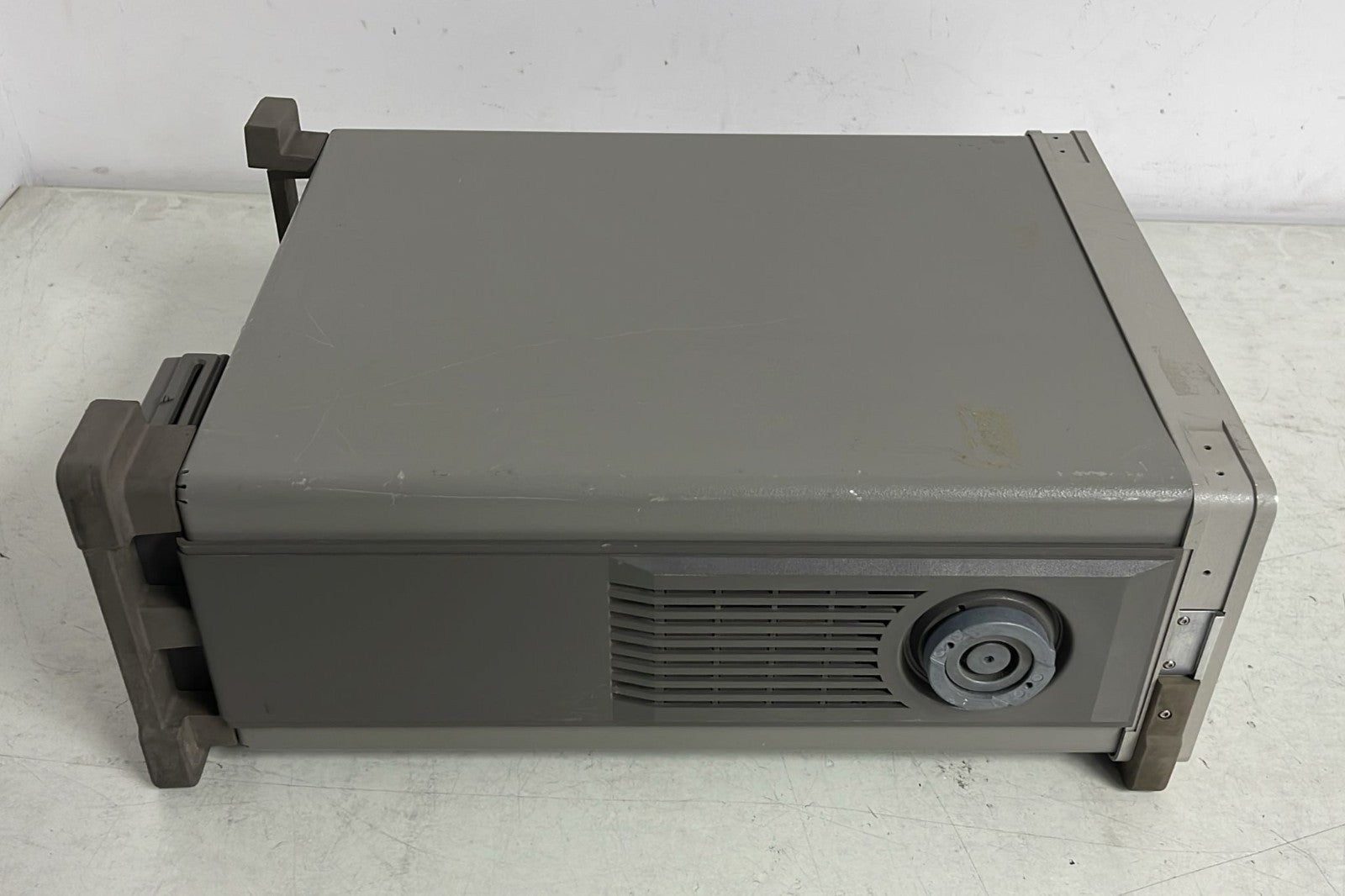 HP 8560E Spectrum Analyzer 30Hz - 2.9GHZ