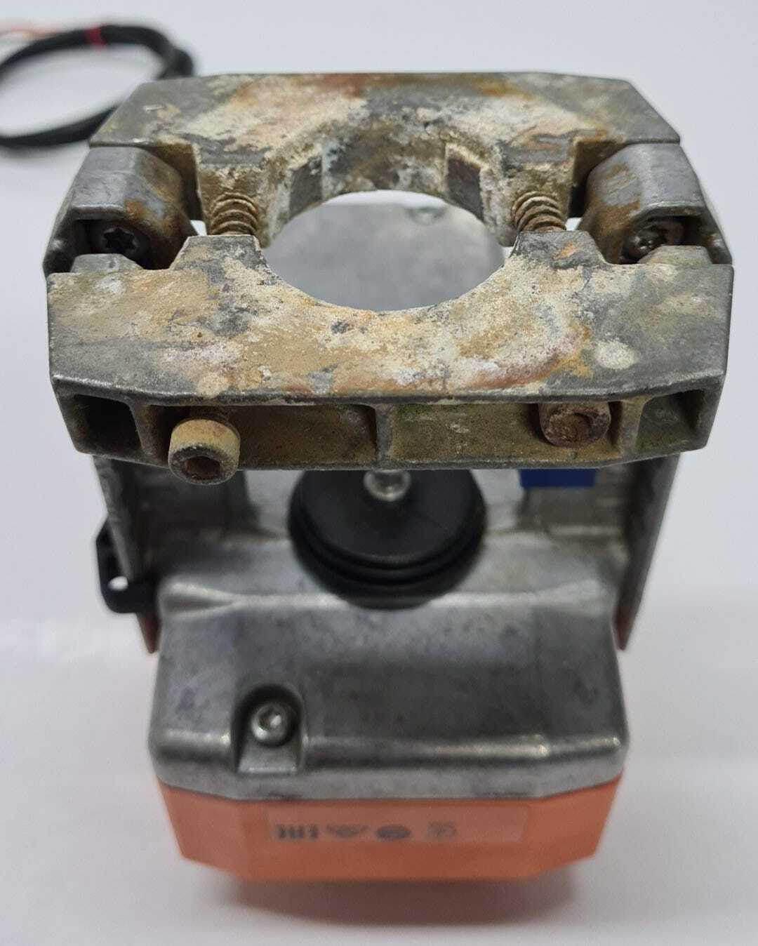 BELIMO NV24A-MP-TPC Globe valve actuator retrofit 1000 N 24V AC/DC