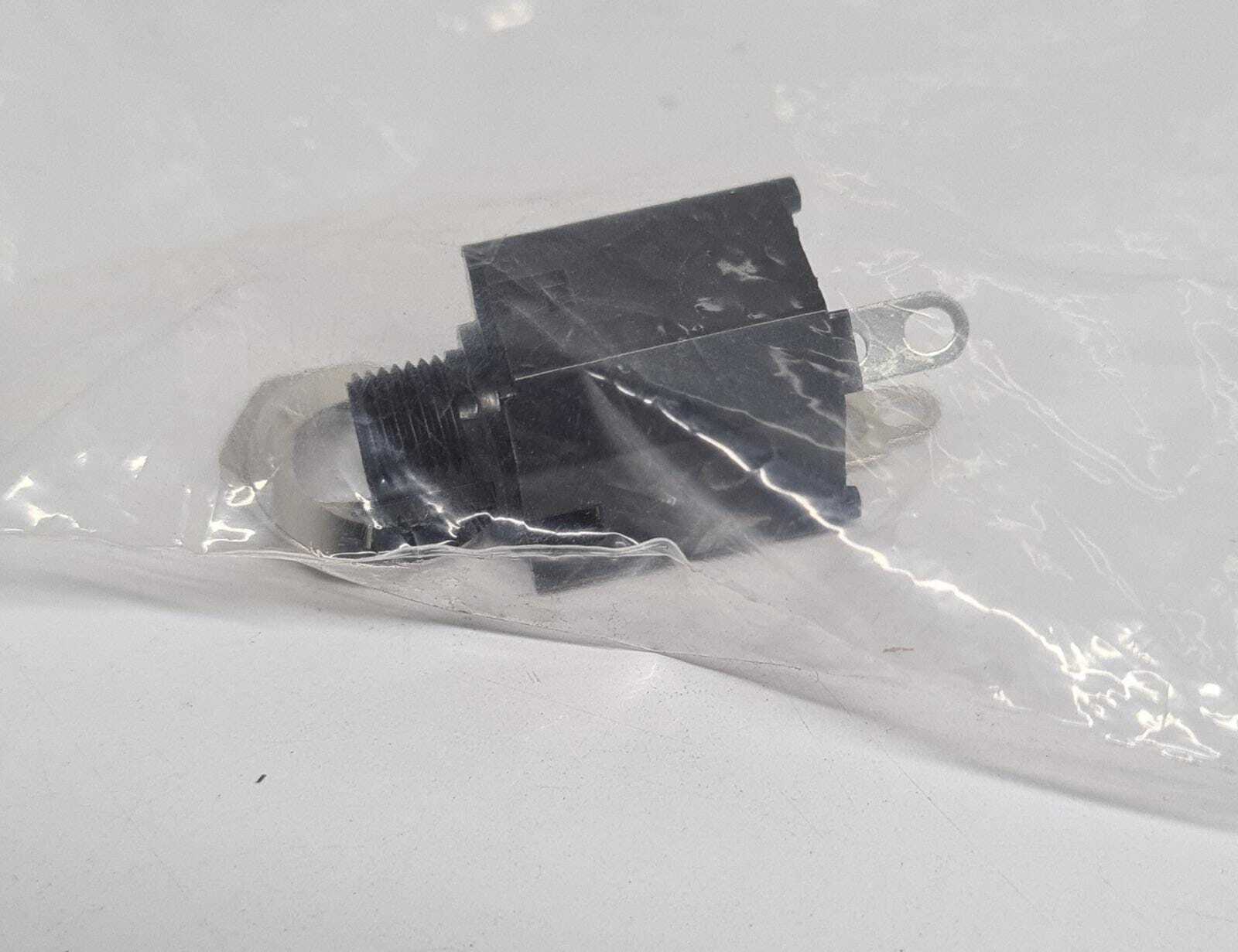 [LOT 30] NEW - Switchcraft N111X Connector PHONE AUD 1/4" Jack Socket