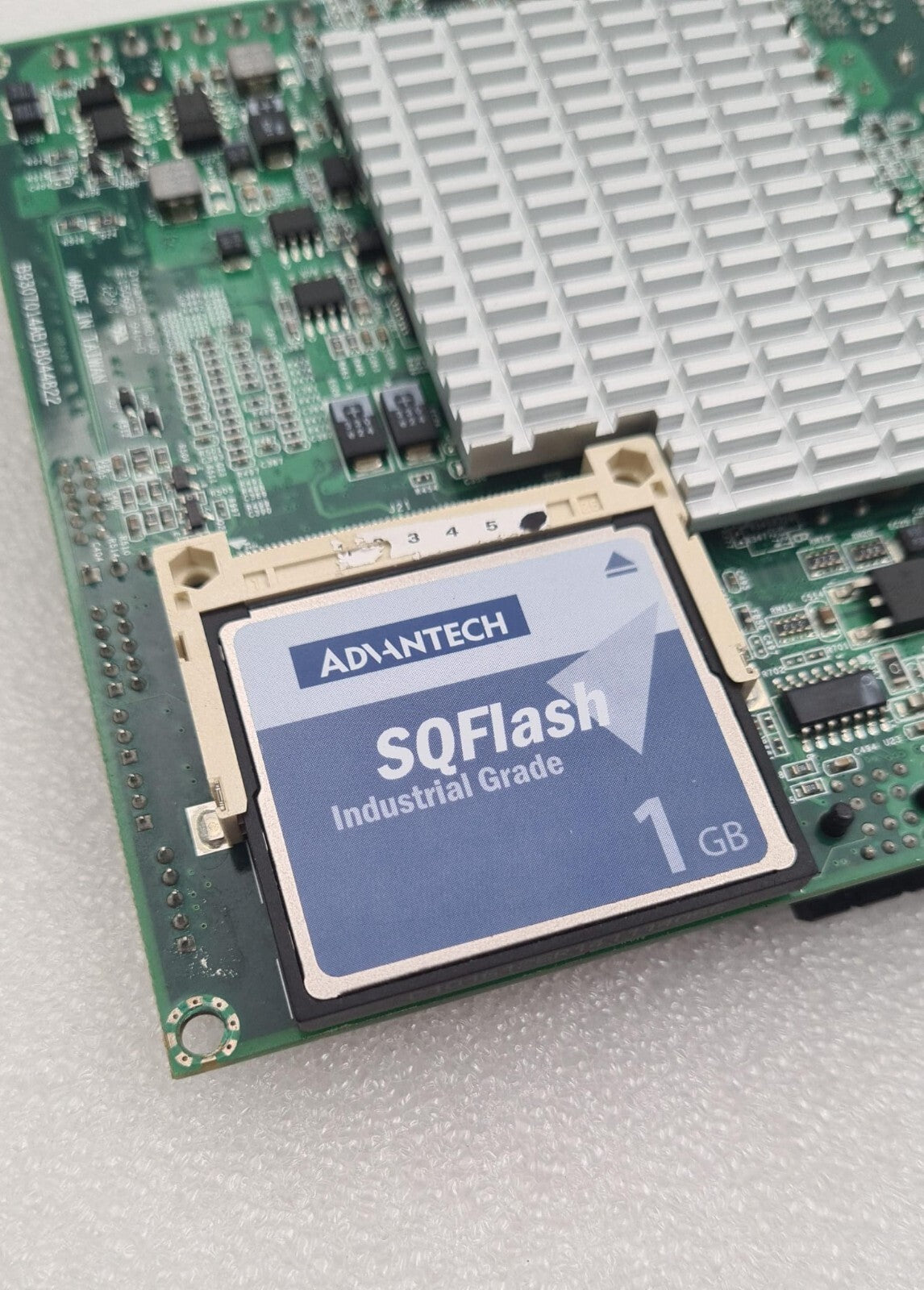 ADVANTECH B9307014AB18044822 Mainboard W/ 1G DDR2 & SQflash 1GB