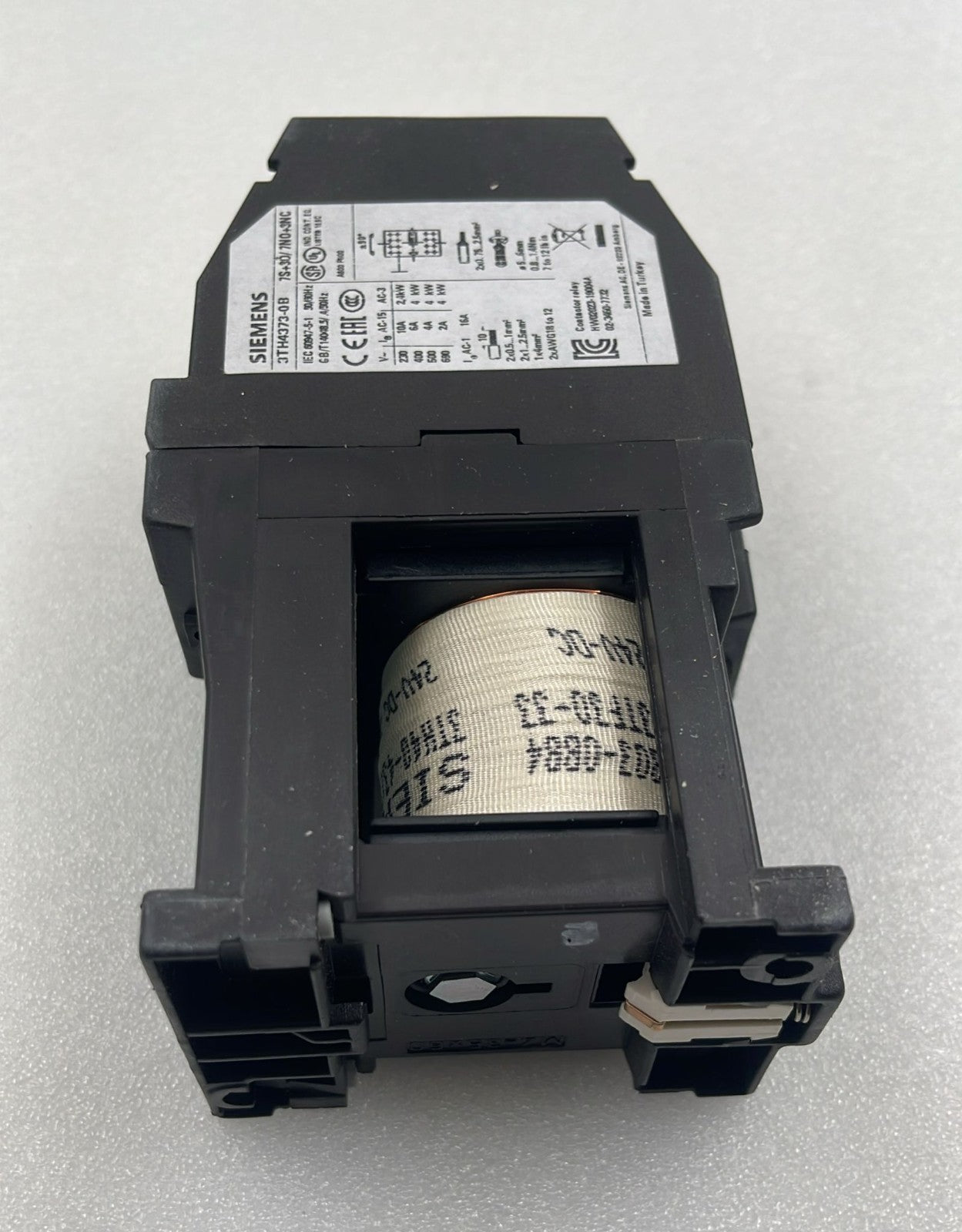 Siemens 3TH43 24V DC coil detail view