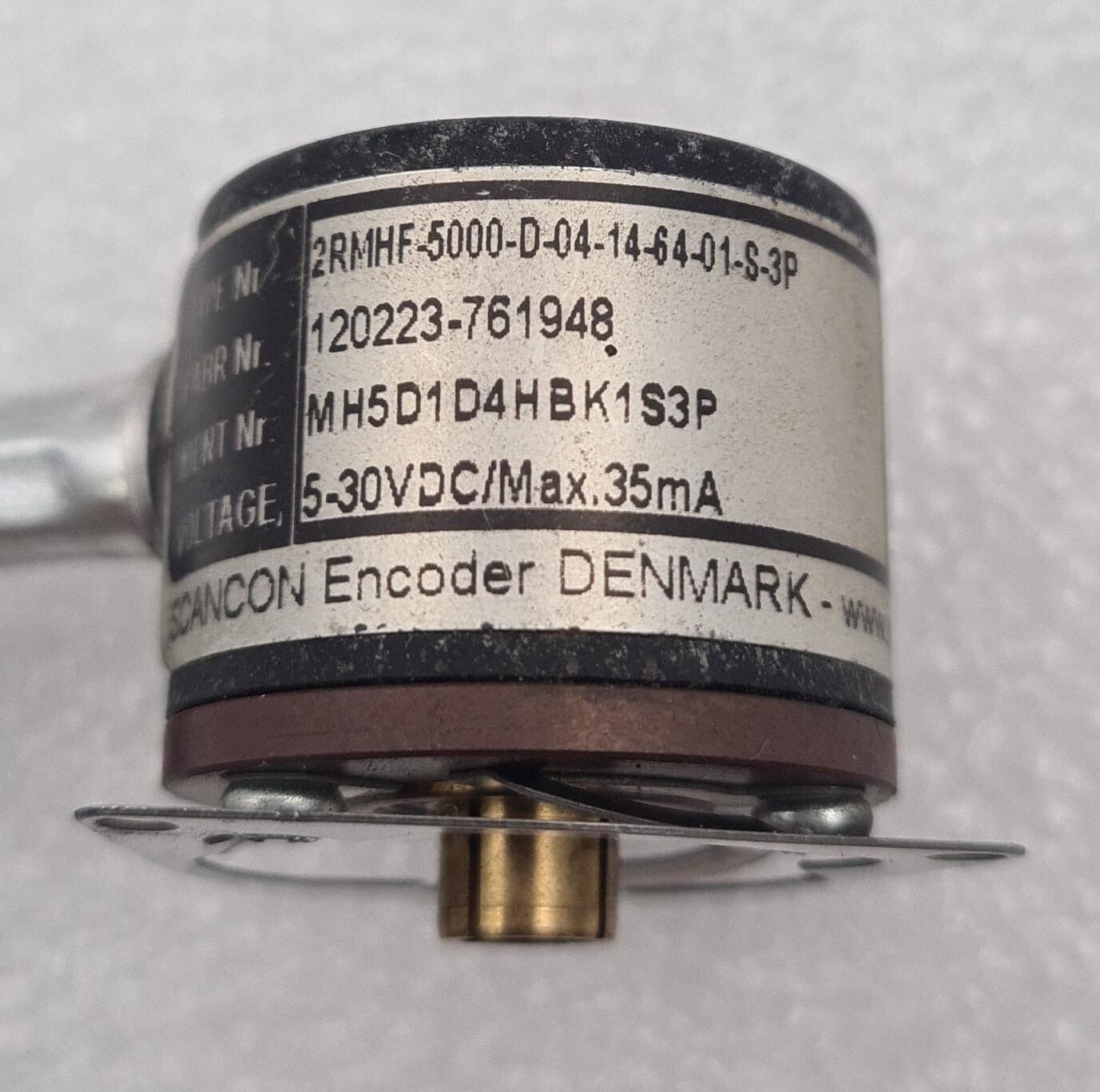 SCANCON Encoder 2RMHF-5000-D-04-14-64-01-S-3P Rotary Sensor 5-30VDC
