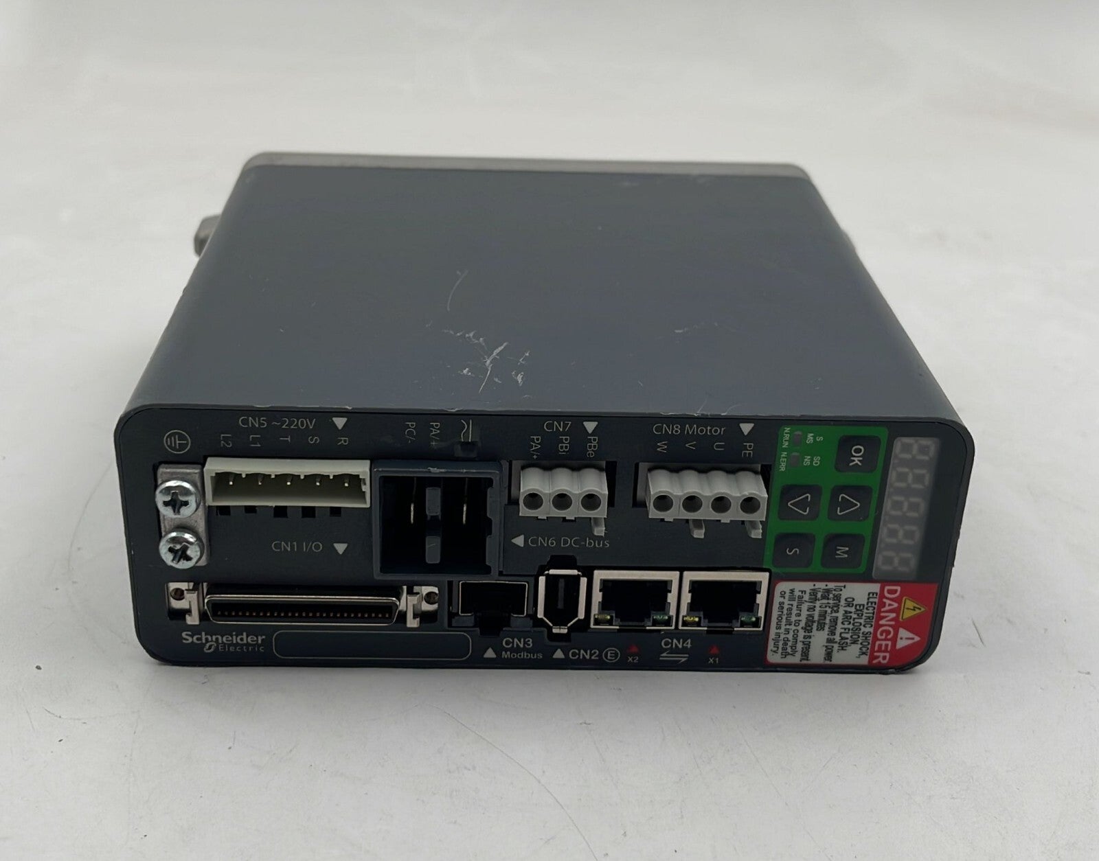 Schneider Electric 50W Encoder Feedback Motion Servo Drive LXM28EUA5M3X