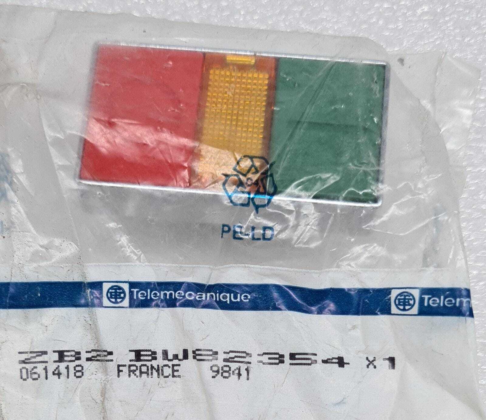 [LOT 10] NEW Telemecanique ZA2 BW82354 061418 9841 Green Red Pushbutton Operator