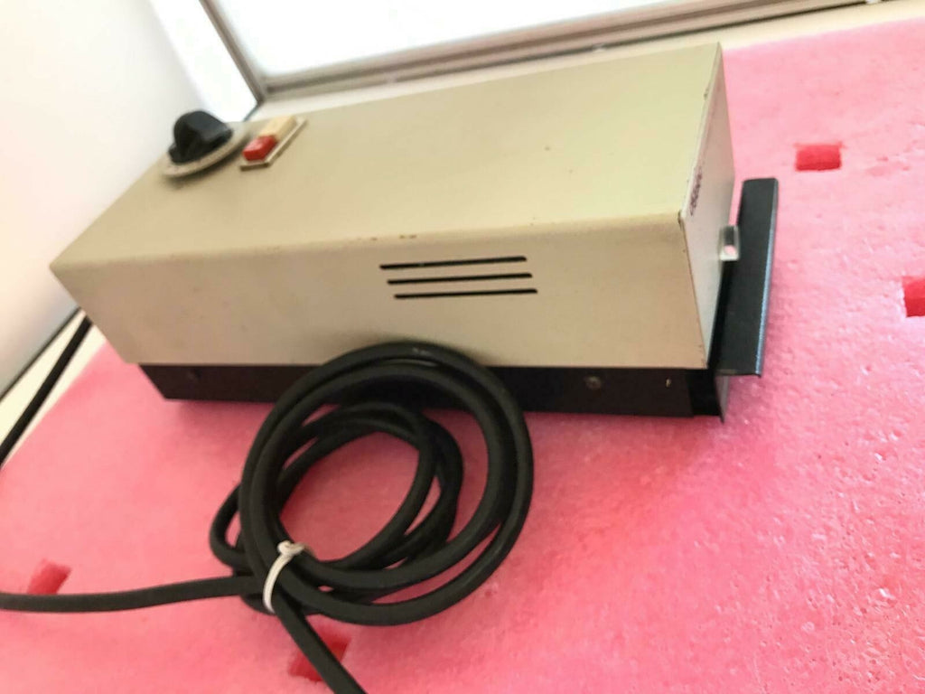 WAVETEK Digelec UVE-802 802 Ultraviolet UV EPROM Eraser + Voltage Supply Cable