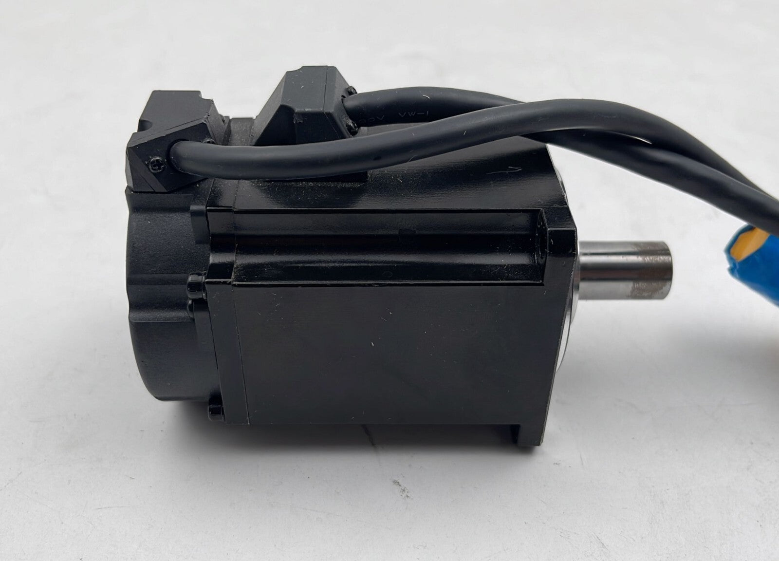 Tamagawa TBL-iS TSM3006N2057E200 AC Servo Motor 200V 2.9A