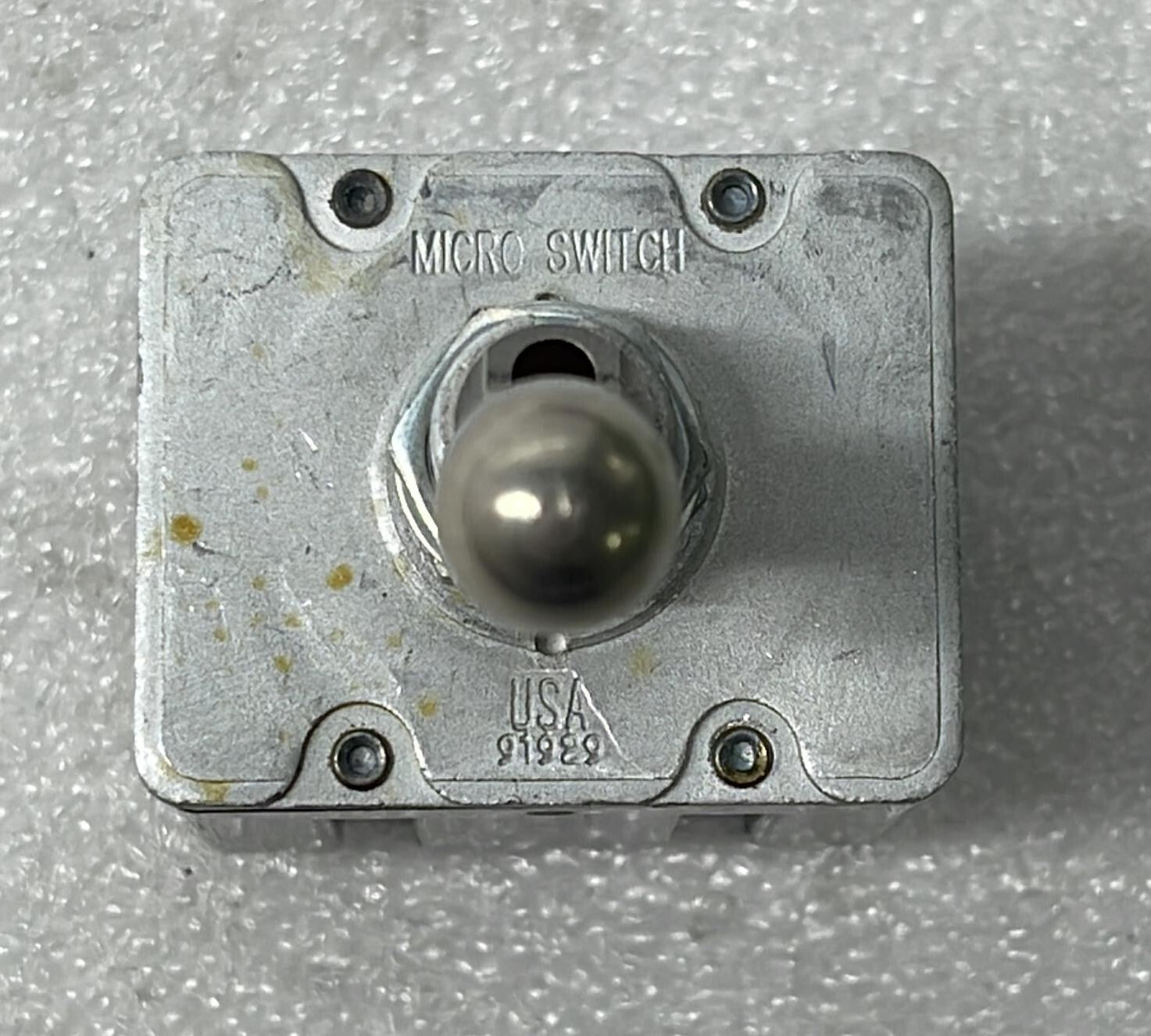 HONEYWELL 104TL2-3D MICRO SWITCH TOGGLE MS27789-23D