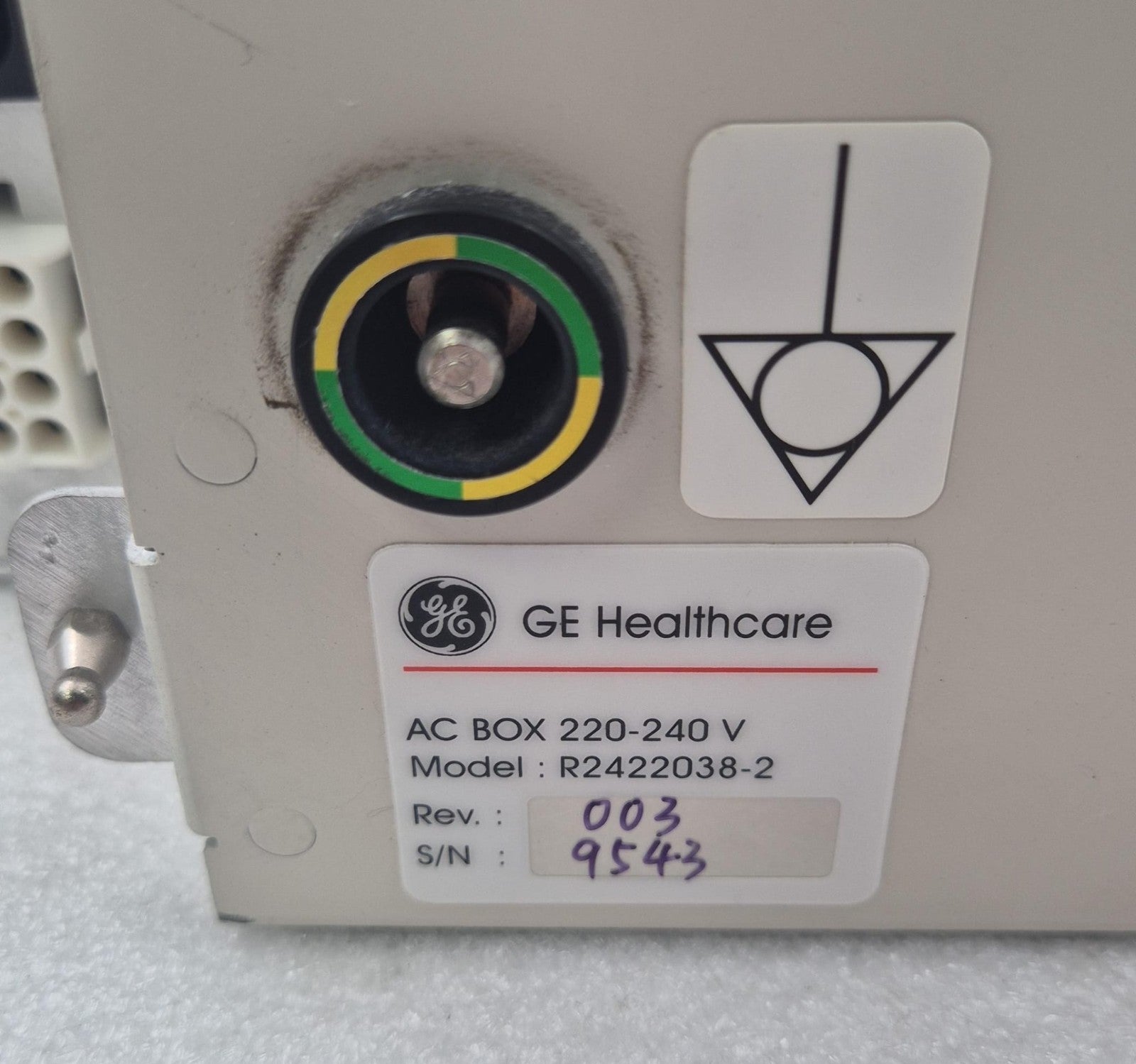 GE HealthCare Vivid Ultrasound Power Supply AC BOX 220-240V R2422038-2 rev. 003