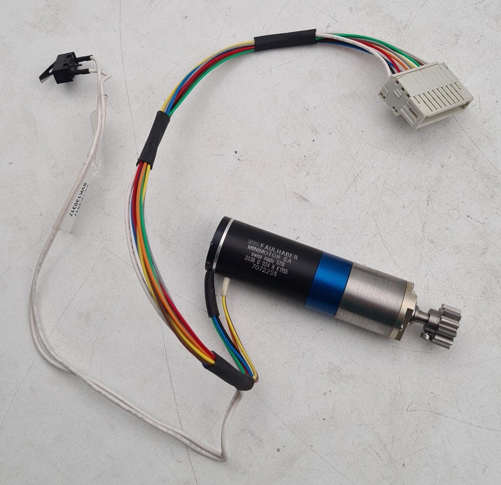 FAULHABER 2036 U 024 B motor with encoder gearhead