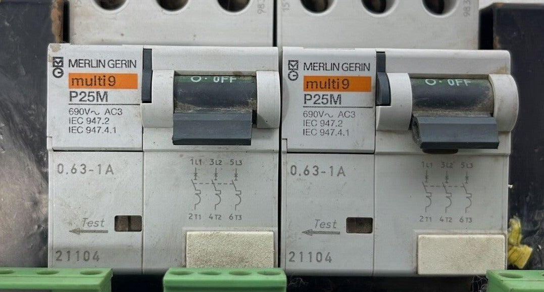 MERLIN GERIN UA Automatism Controller 220/240V 50/60Hz