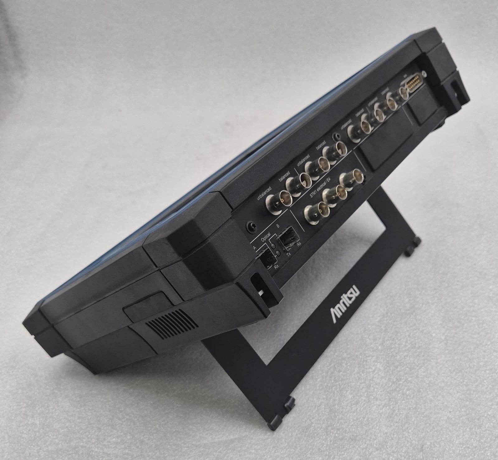 ANRITSU CMA3000 TESTEUR RESEAU ETHERNET W/ OPTICAL OPTION **FOR PARTS**