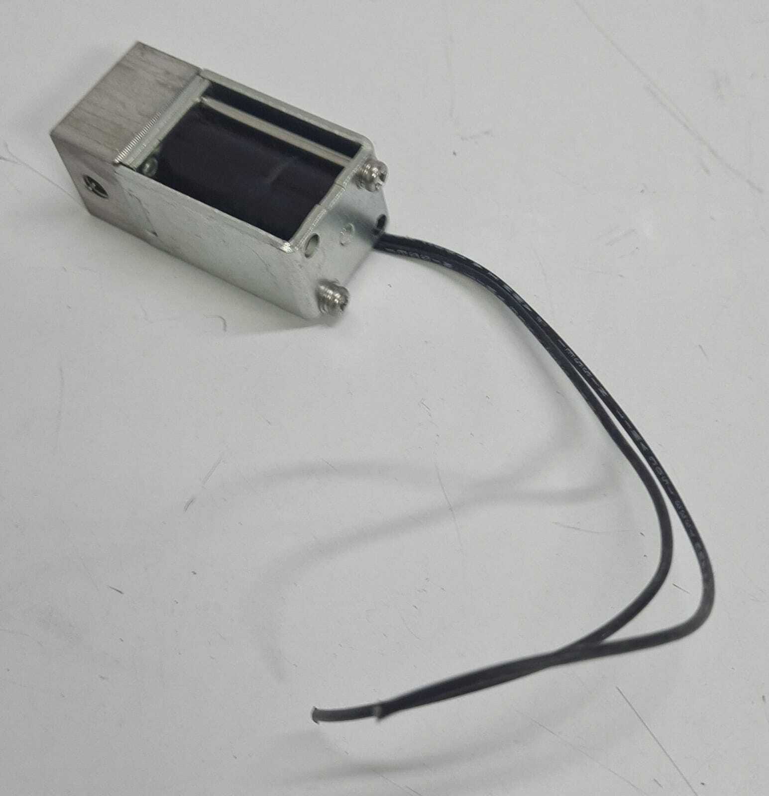 [LOT OF 7] Takasago Electric UDV-2-M6C 24VDC 300kPa Liquid Solenoid Valve