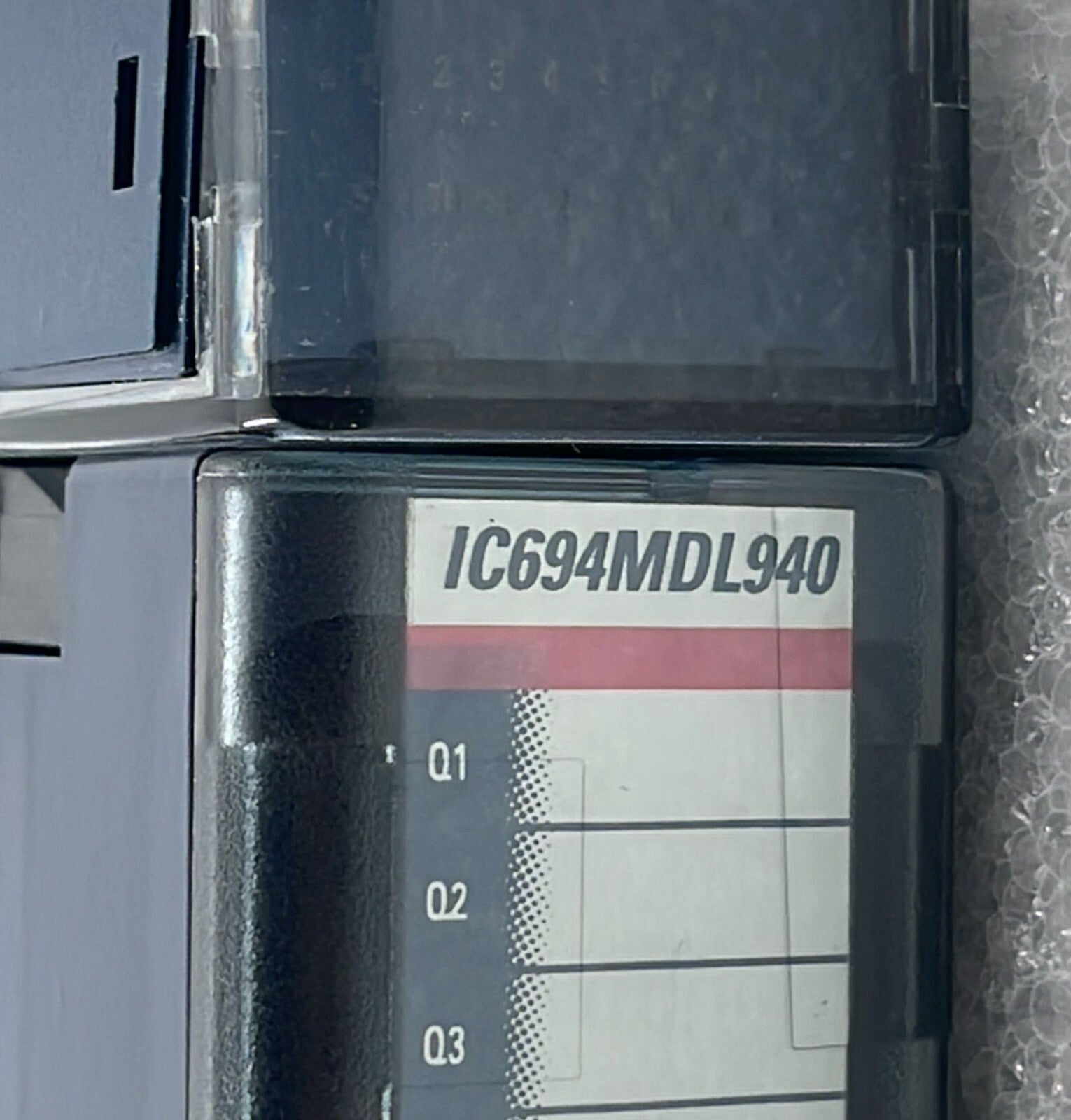 GE Fanuc IC694MDL940C Output Relay 2A From A 16PT ISOL 24VDC 120/240 VAC 50/60Hz