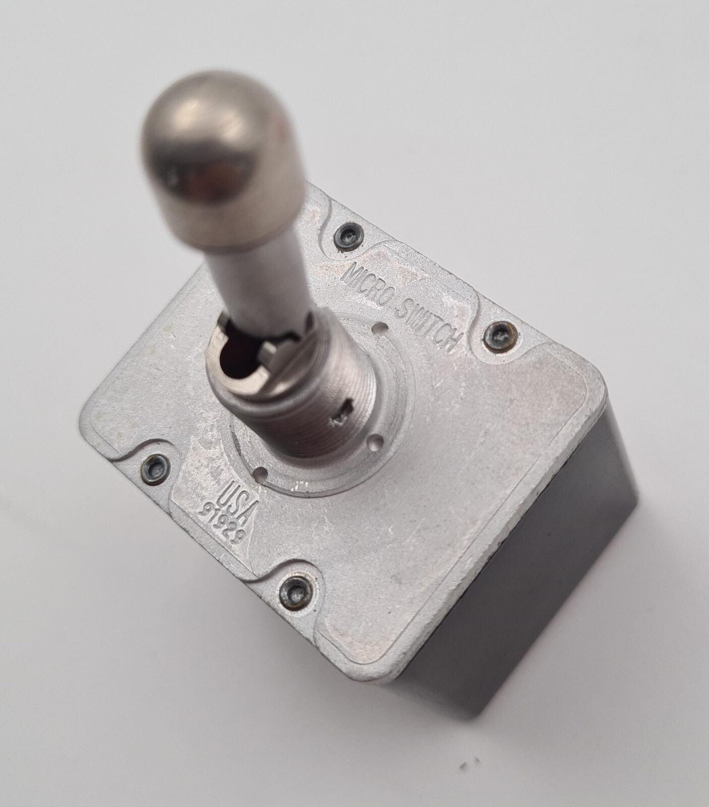 HONEYWELL 104TL2-3D MICRO SWITCH TOGGLE MS27789-23D