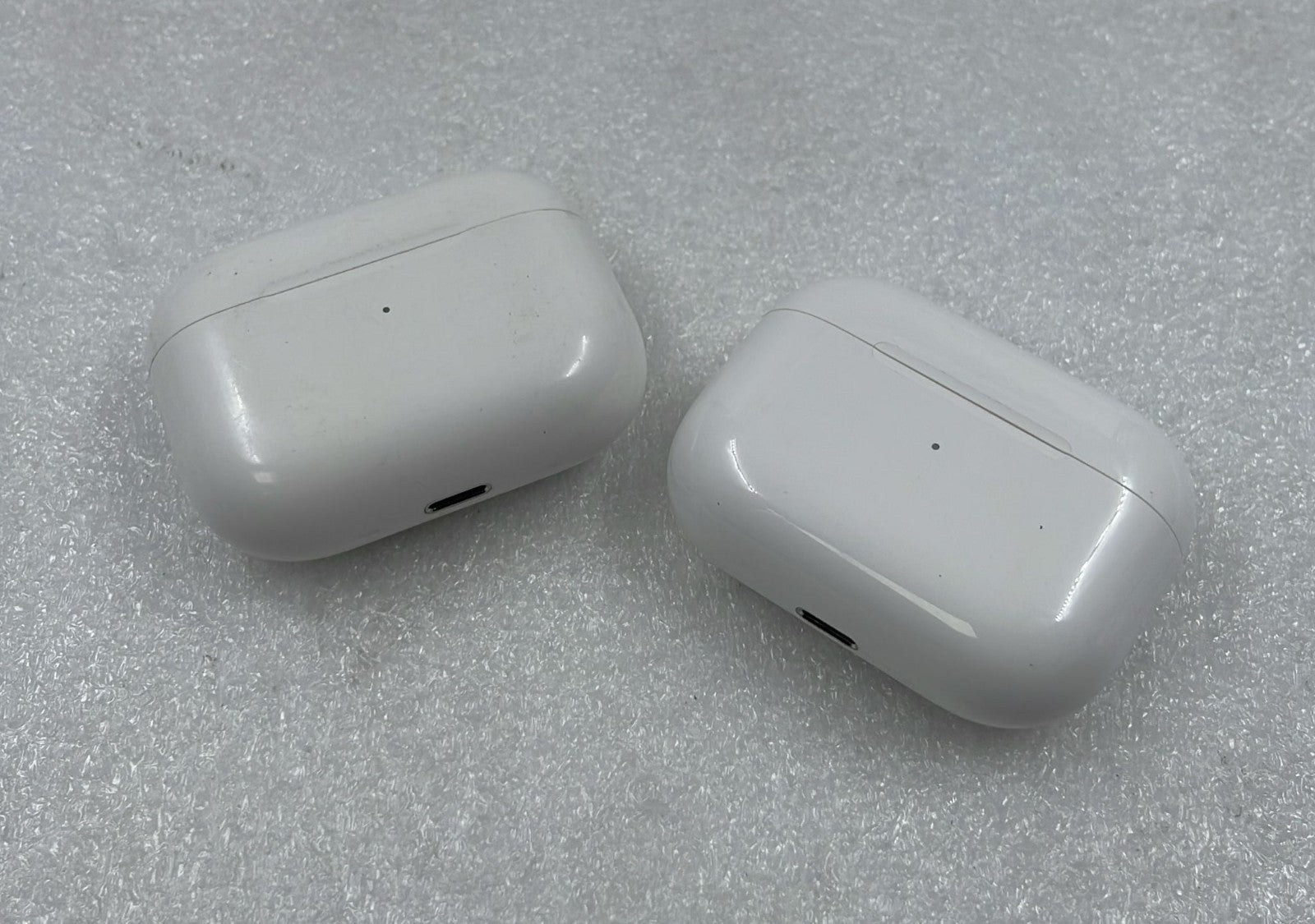 [LOT 2] Apple AirPods Pro 1st Gen Replacement Charging Case Genuine A2190