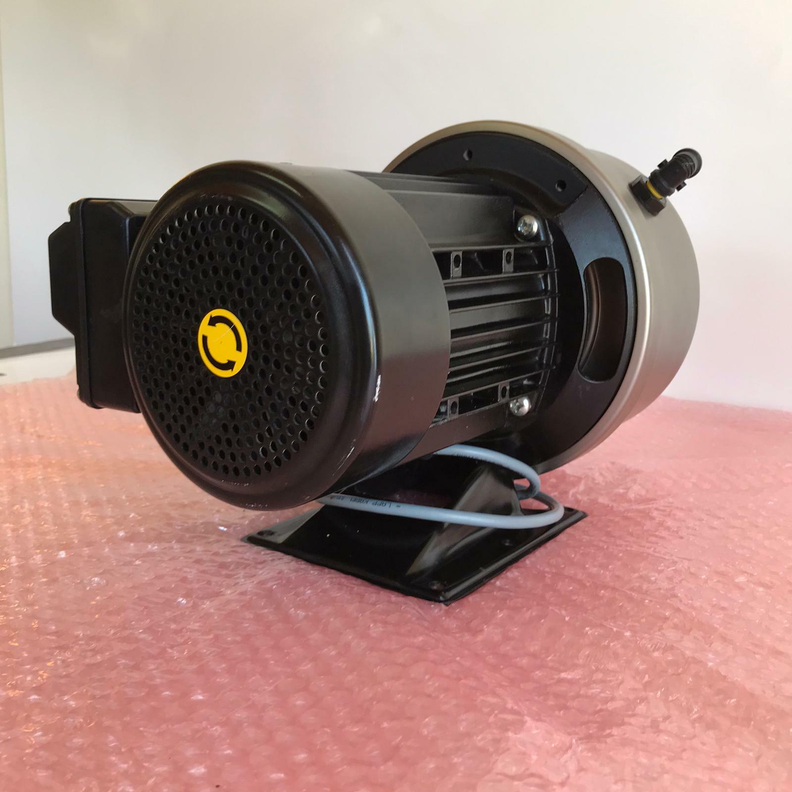 Grundfos CHI2-40 A-W-G-BUBE Multipurpose SS Pump 220/240VAC C-4HZ20019 P10521