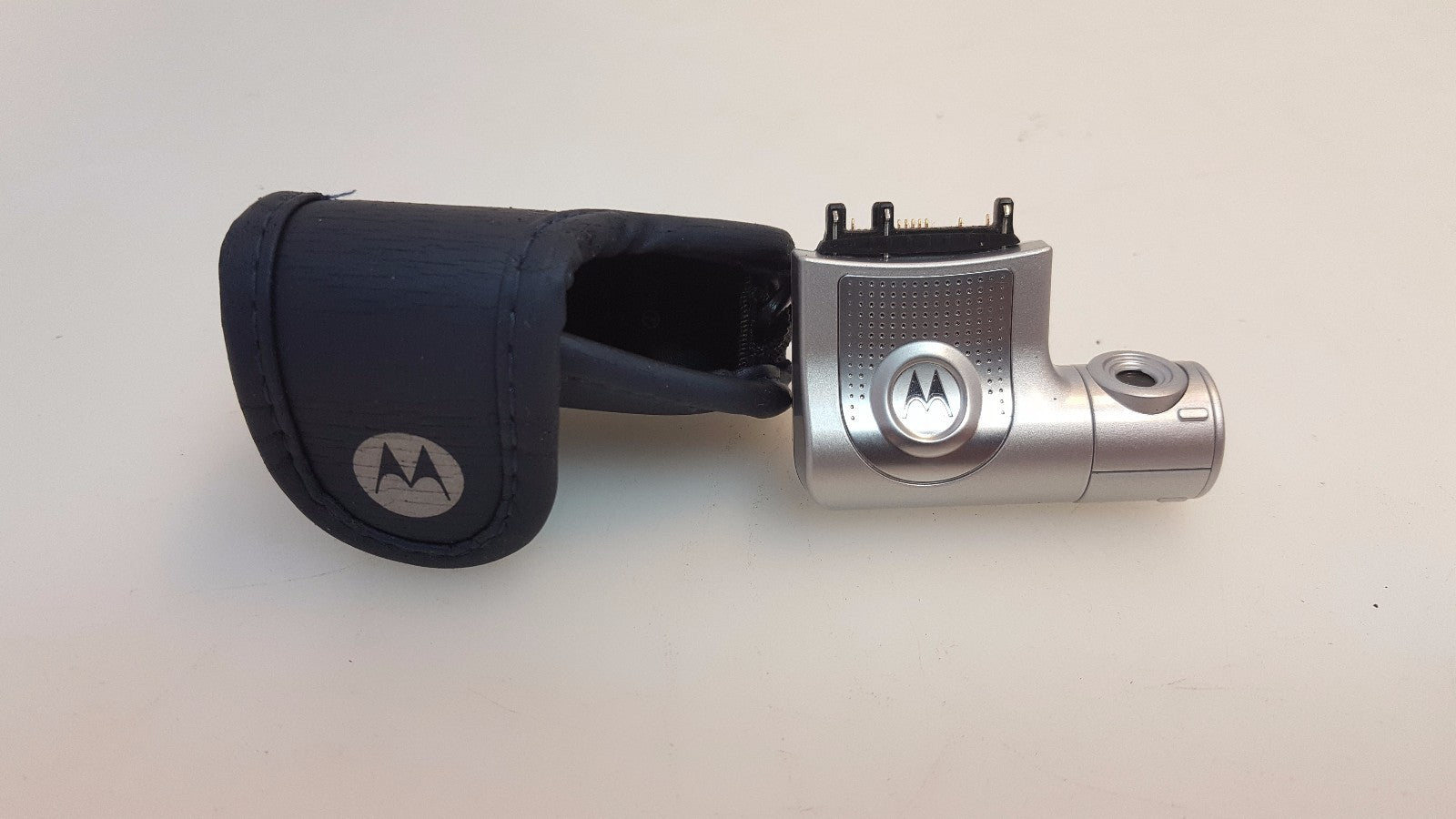 [LOT OF 3] Motorola Syn0547c W/ Original Pouch 0323105 0482760 Camera Mobile