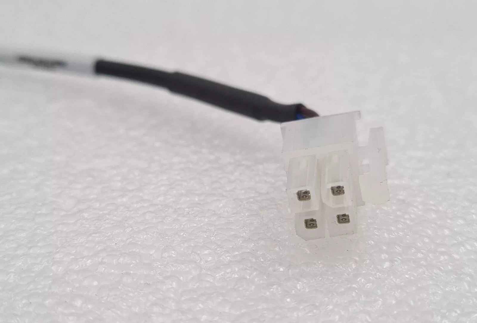 SICK 1091955 IQB2S12-04B4DW2 Inductive non-contact Safety Switch Sensor