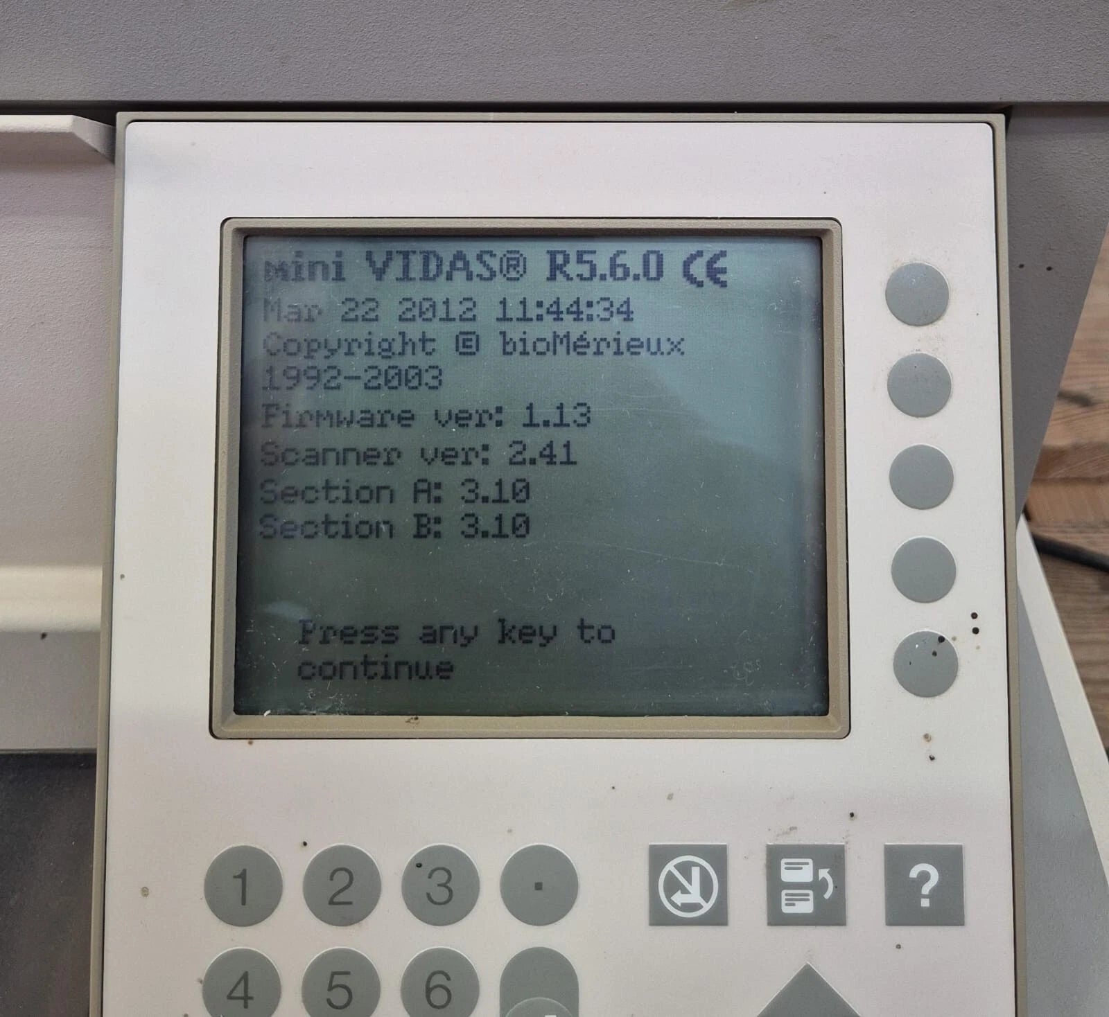 Biomerieux MINI VIDAS 12 Compact Immunoassay Microbial Analyzer **AS-IS**